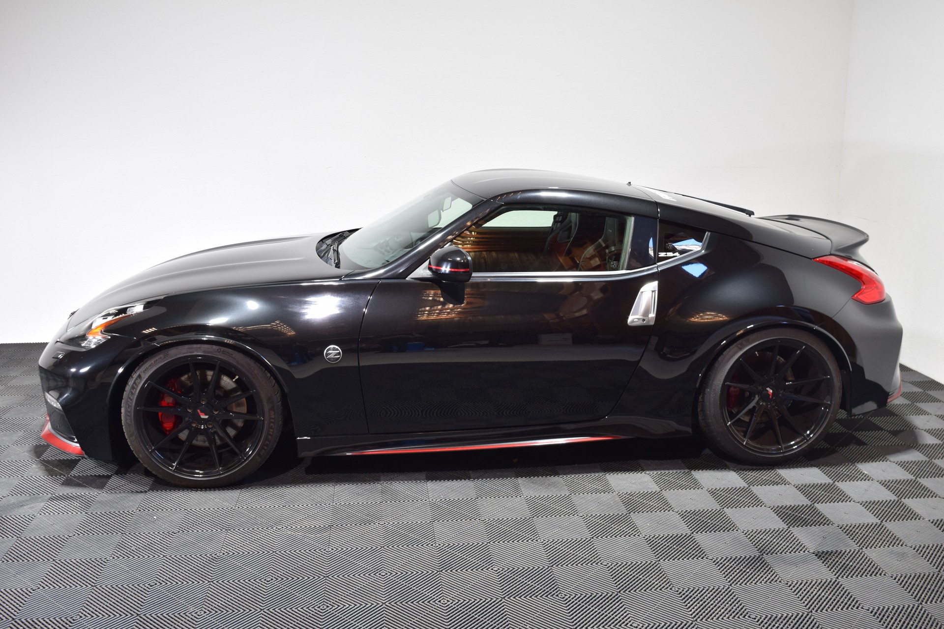 NISSAN 370 Z nismo-image-1