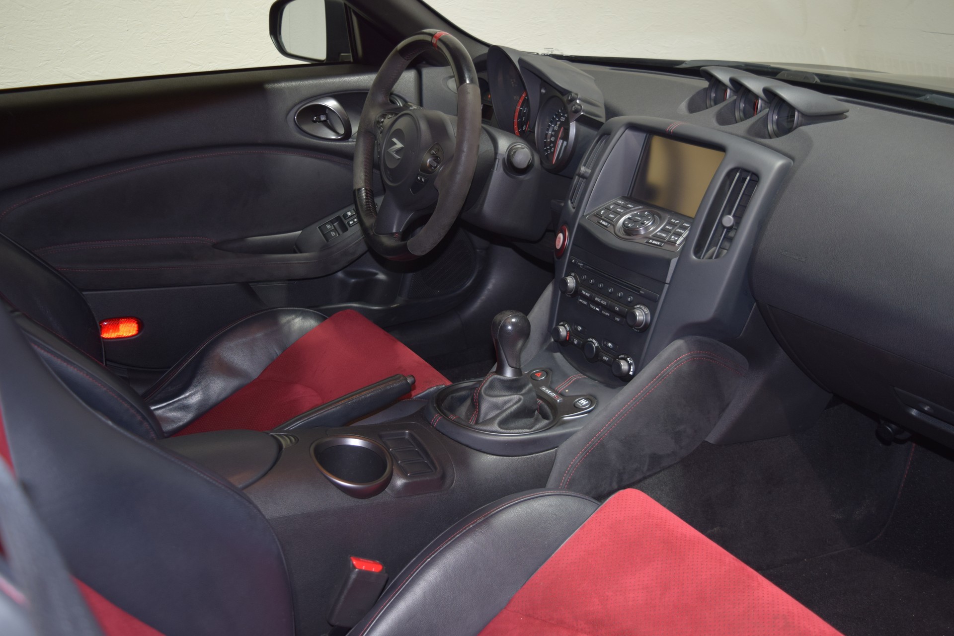 NISSAN 370 Z nismo-image-11