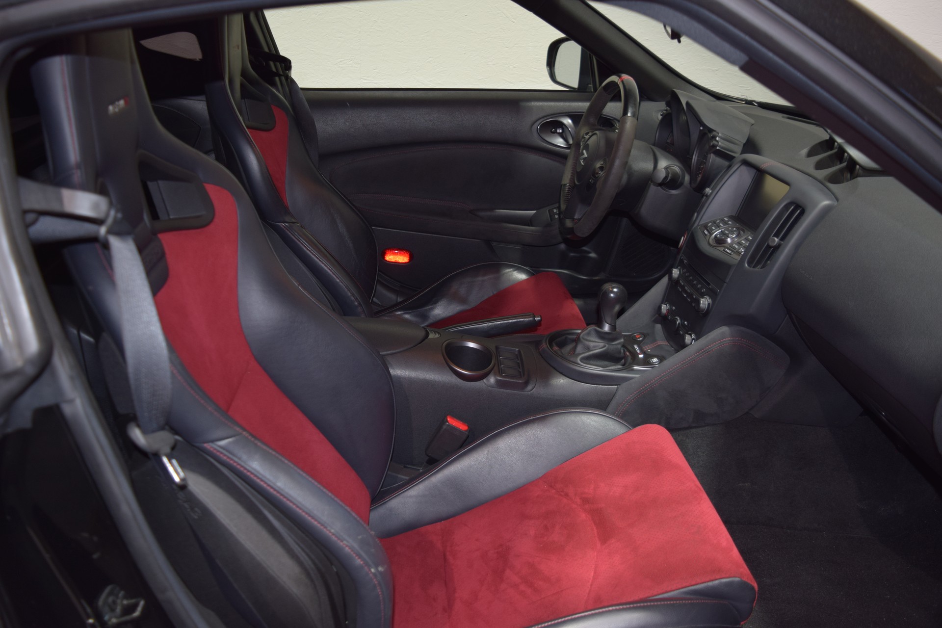 NISSAN 370 Z nismo-image-12
