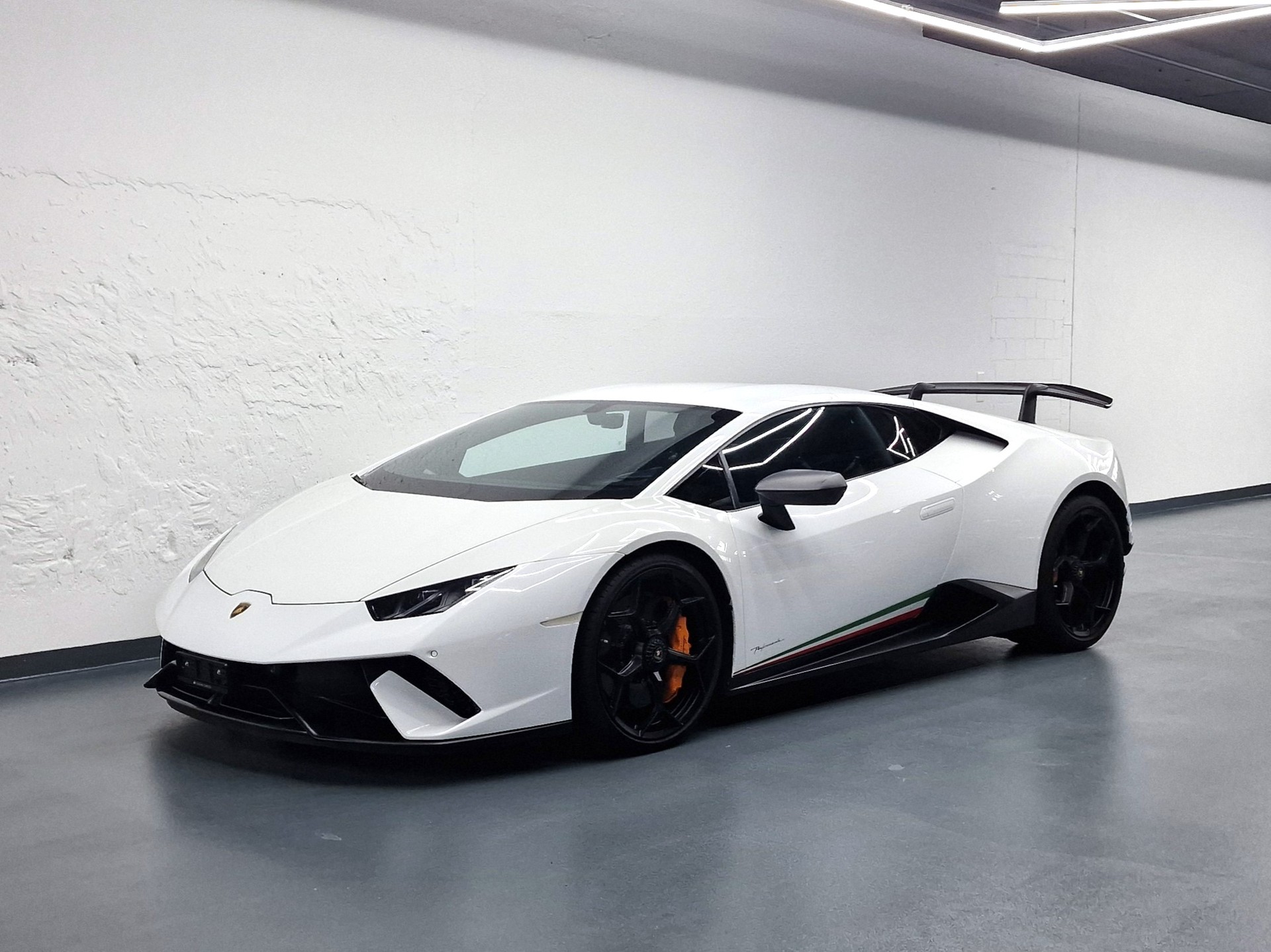LAMBORGHINI Huracan Coupé 5.2 Performante-image-5