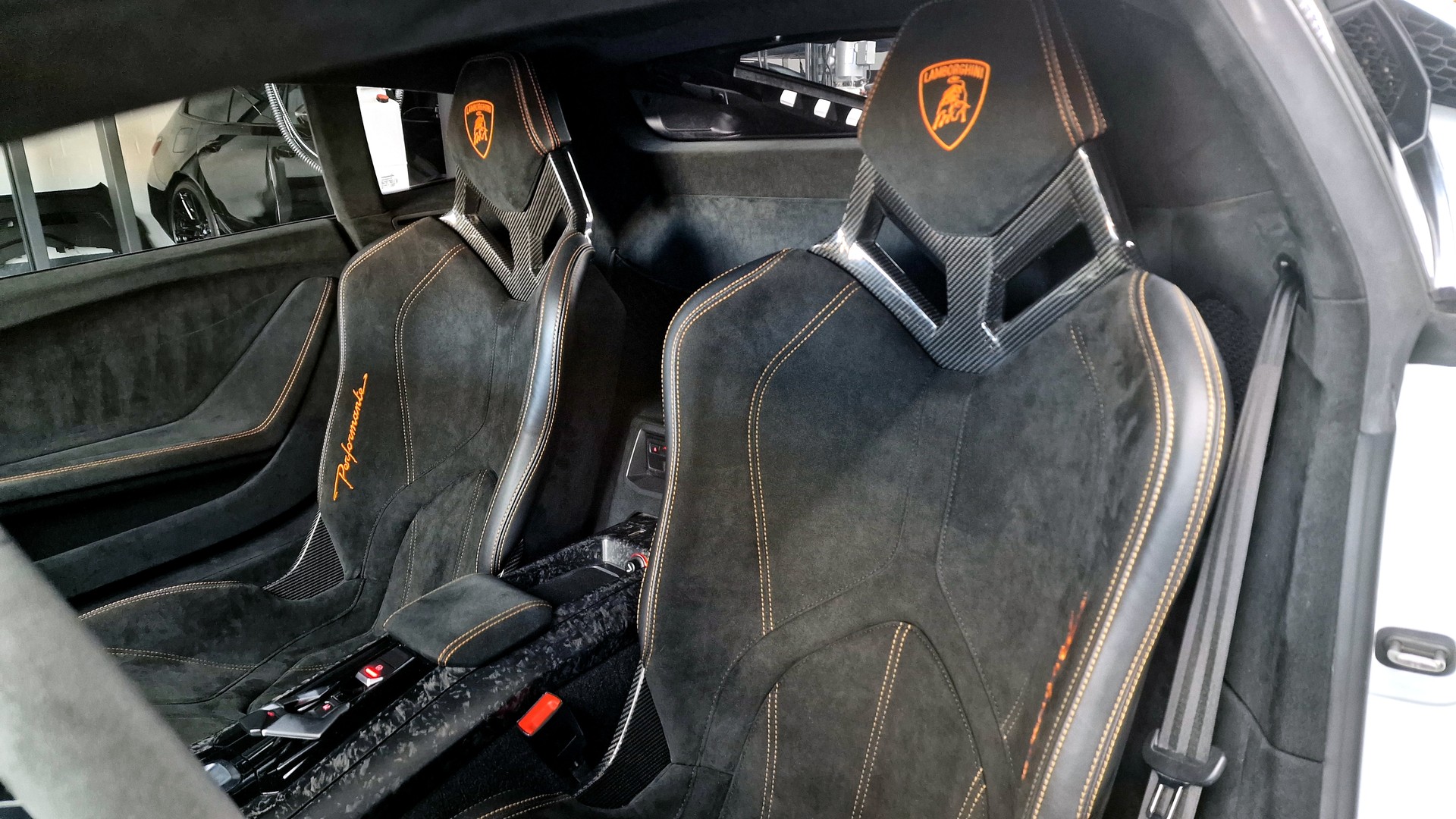 LAMBORGHINI Huracan Coupé 5.2 Performante-image-14