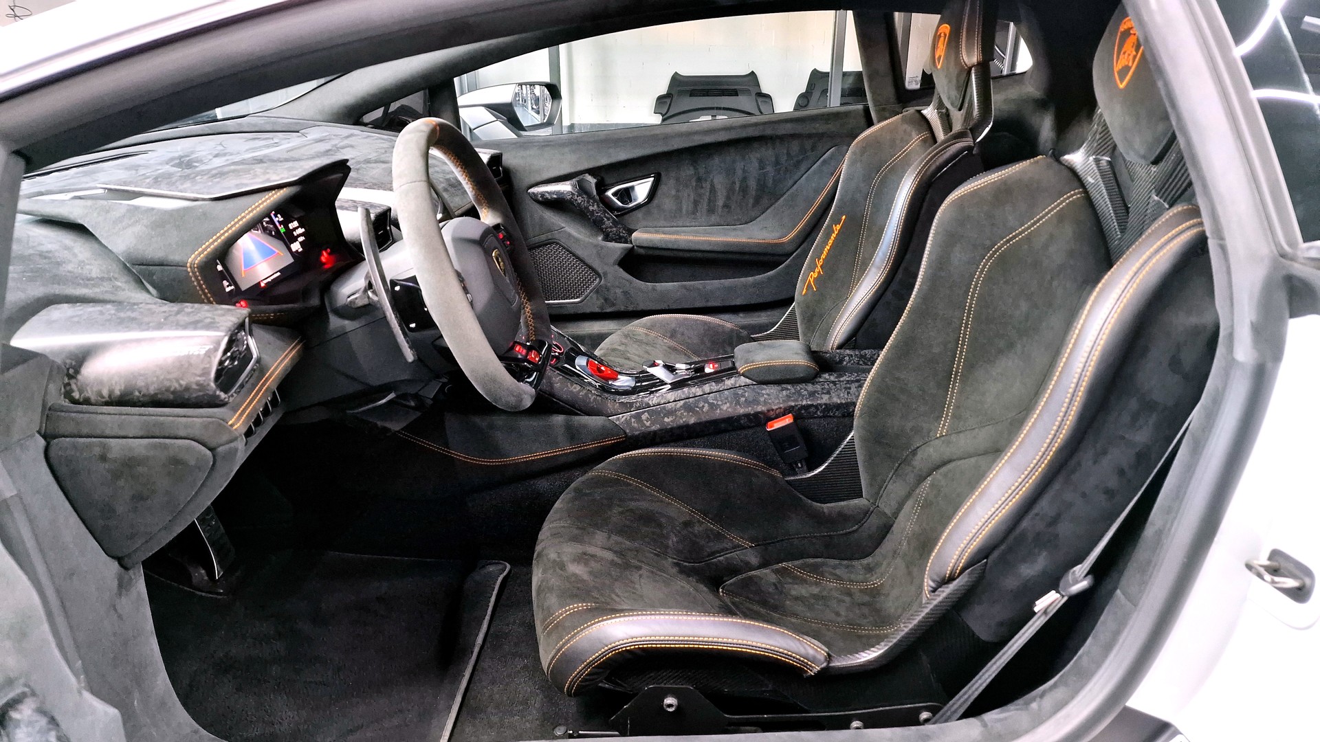 LAMBORGHINI Huracan Coupé 5.2 Performante-image-12
