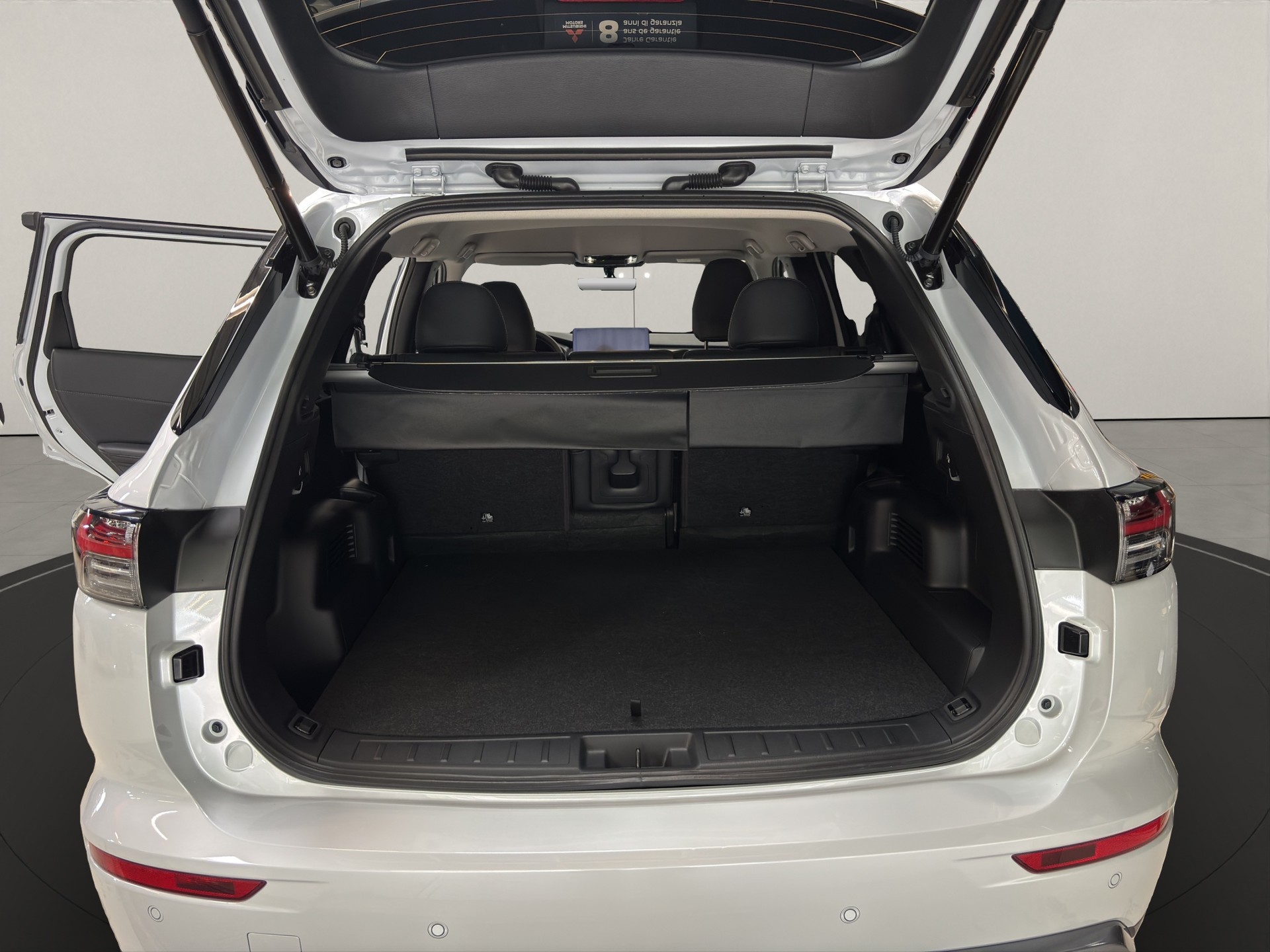 MITSUBISHI Outlander 2.4 PHEV Intense 4x4-image-9