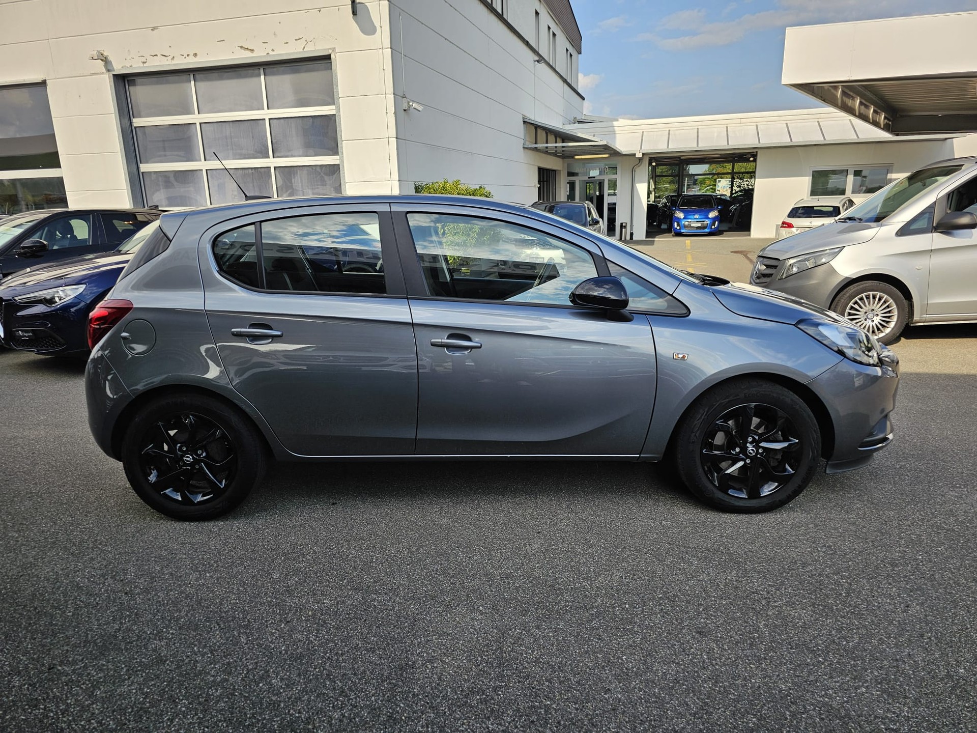 OPEL Corsa 1.0 T EcoTec Black Edition-image-3