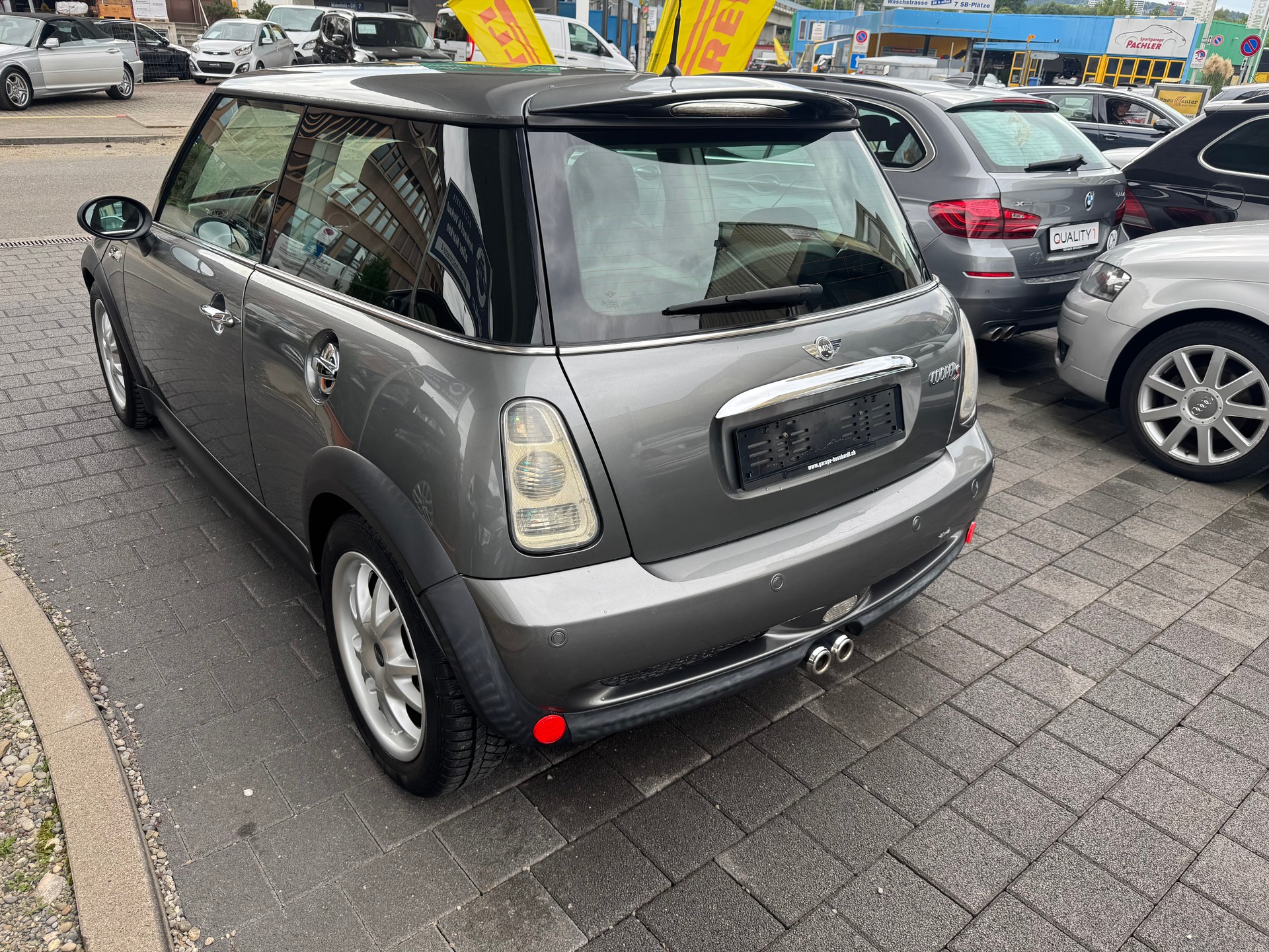 MINI Mini Cooper S-image-1