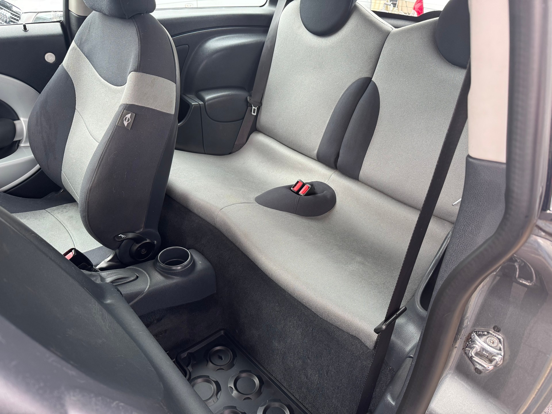 MINI Mini Cooper S-image-5