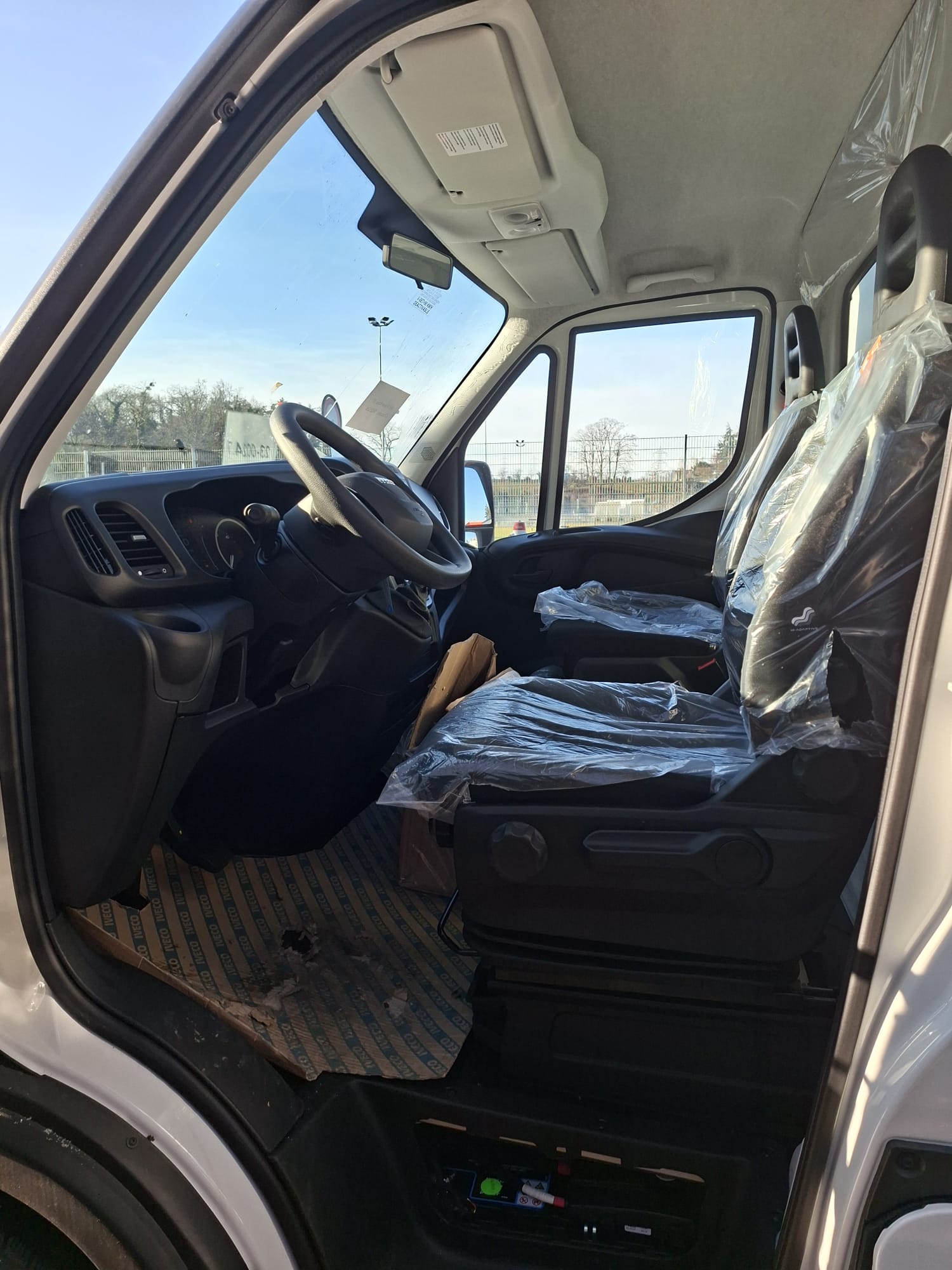 IVECO 35S18HA8-image-9