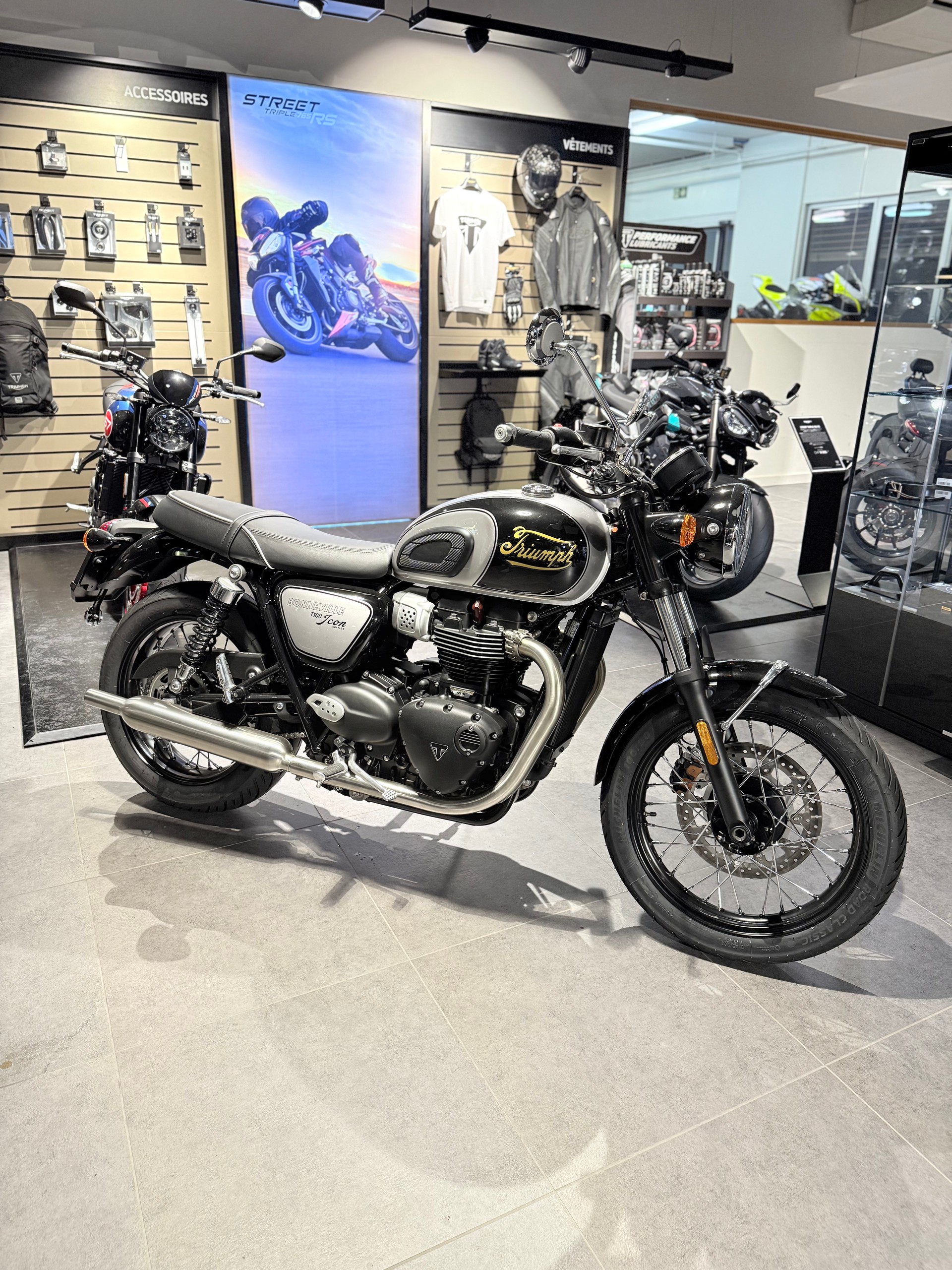 TRIUMPH Bonneville 900 T 100-image-0