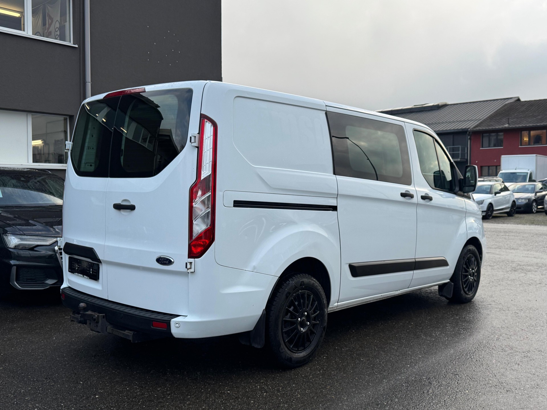 FORD Transit Custom Van 300 L1H1 Trend A-image-4