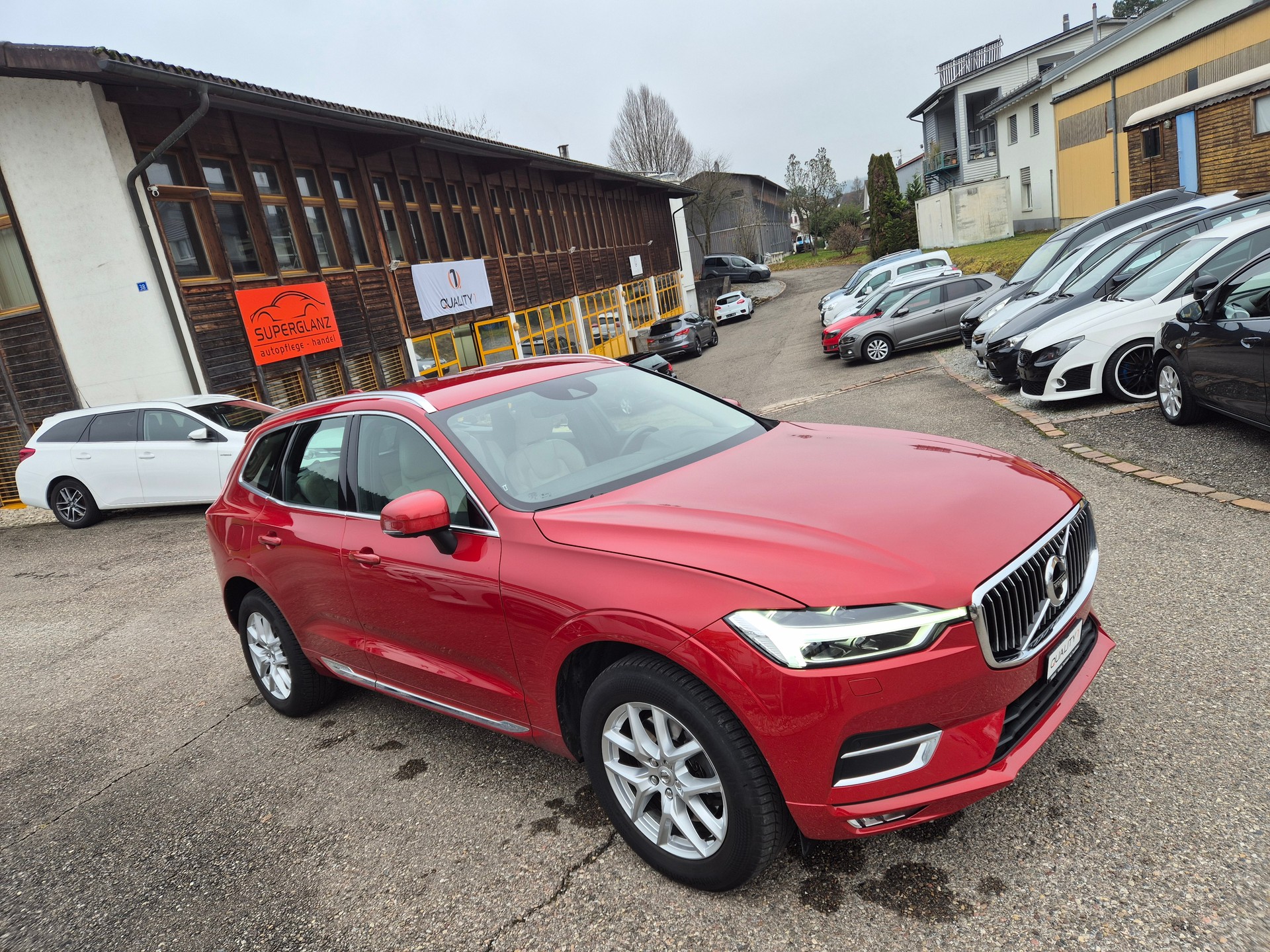 VOLVO XC60 D5 AWD Inscription Geartronic-image-13