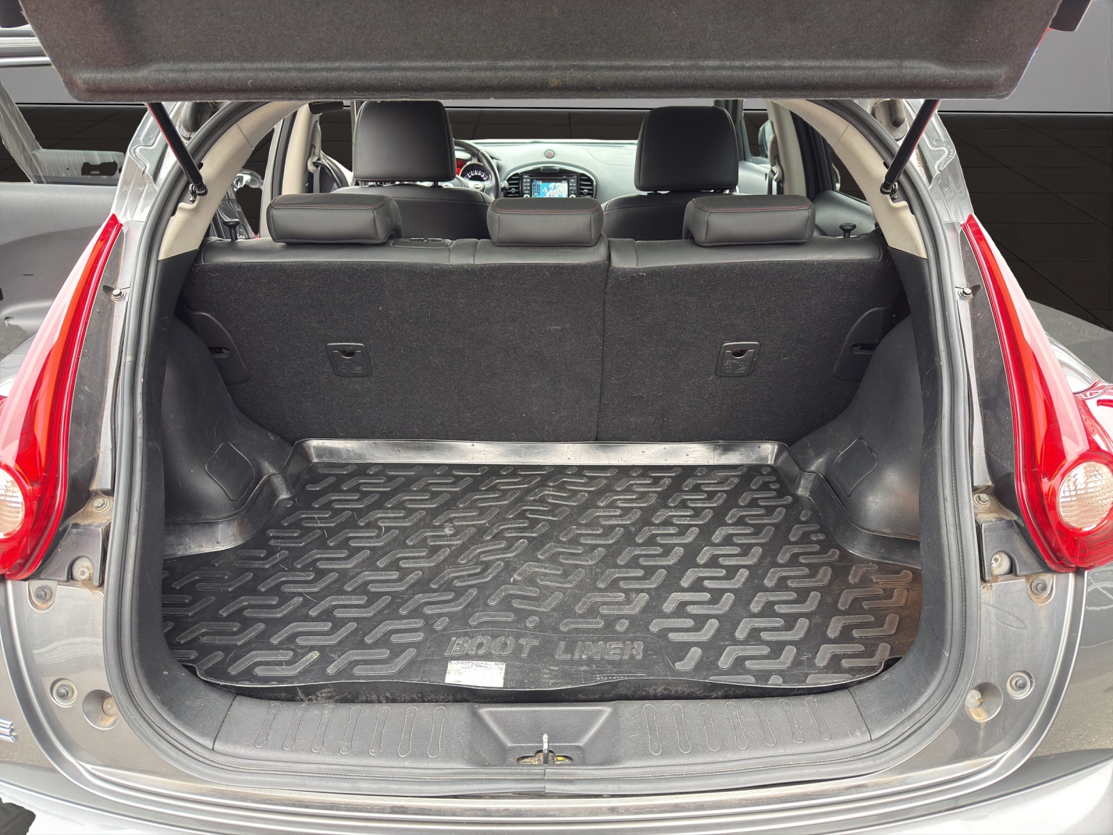 NISSAN Juke 1.6 DIG-T n-tec 4x4 Xtronic M-CVT-image-18