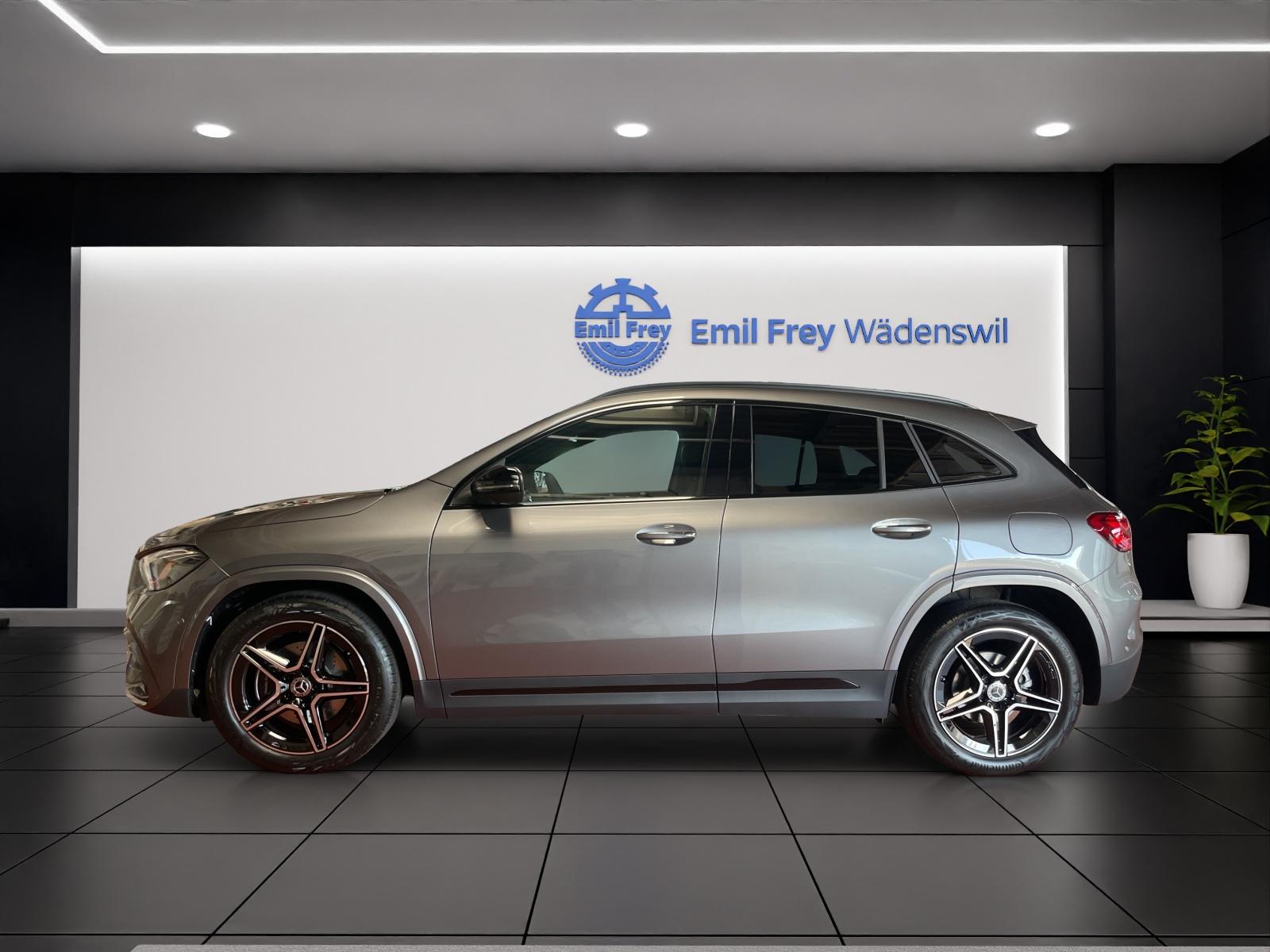 MERCEDES-BENZ GLA 200 Night Star AMG Line-showroom-element-1