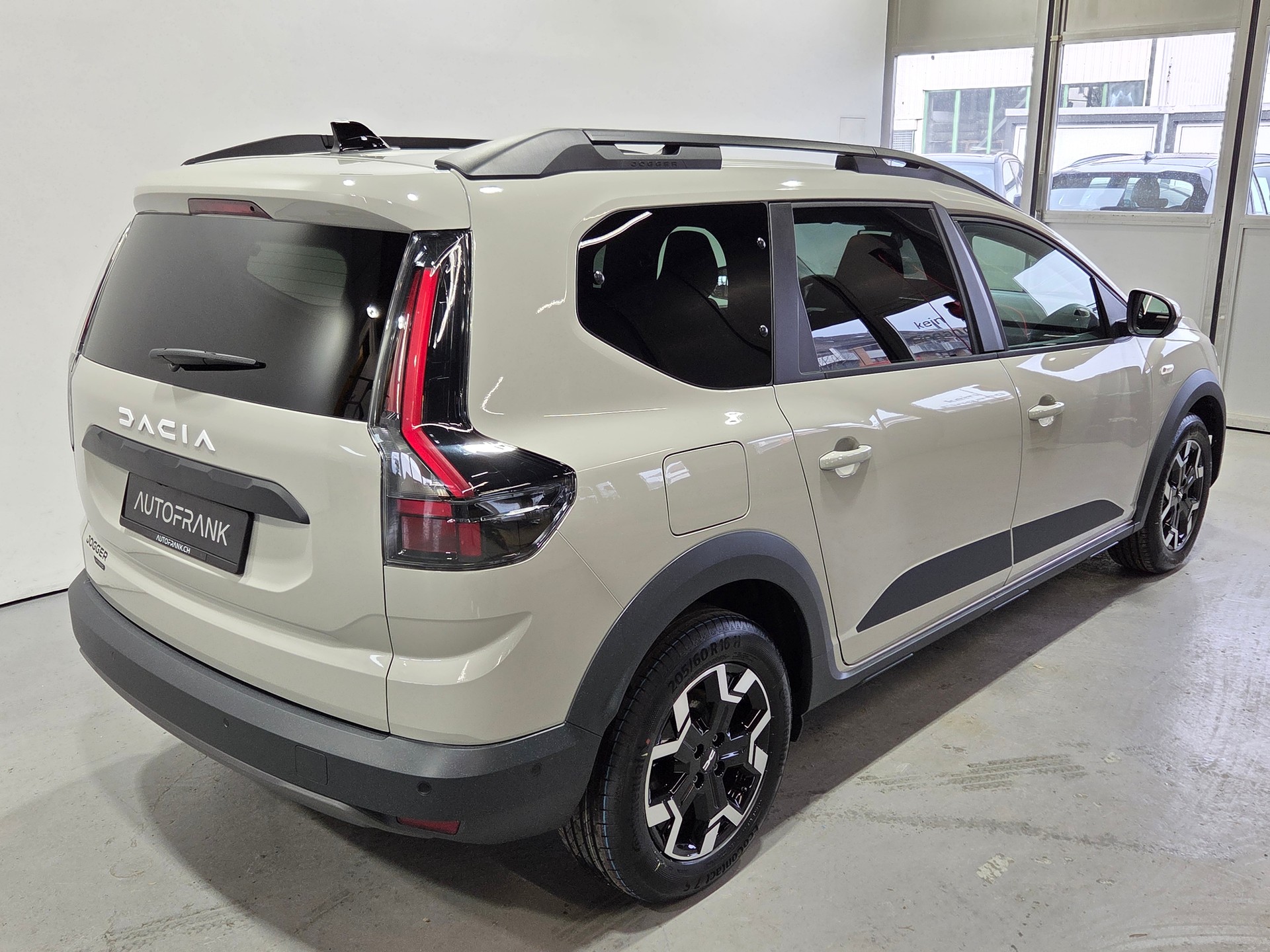 DACIA Jogger journey hybrid 155 7-Plätzer-showroom-element-2