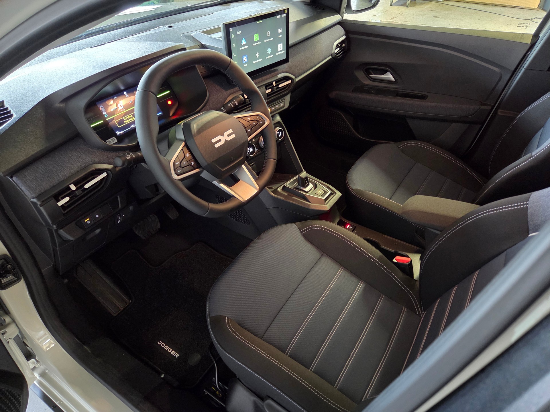 DACIA Jogger journey hybrid 155 7-Plätzer-showroom-element-3