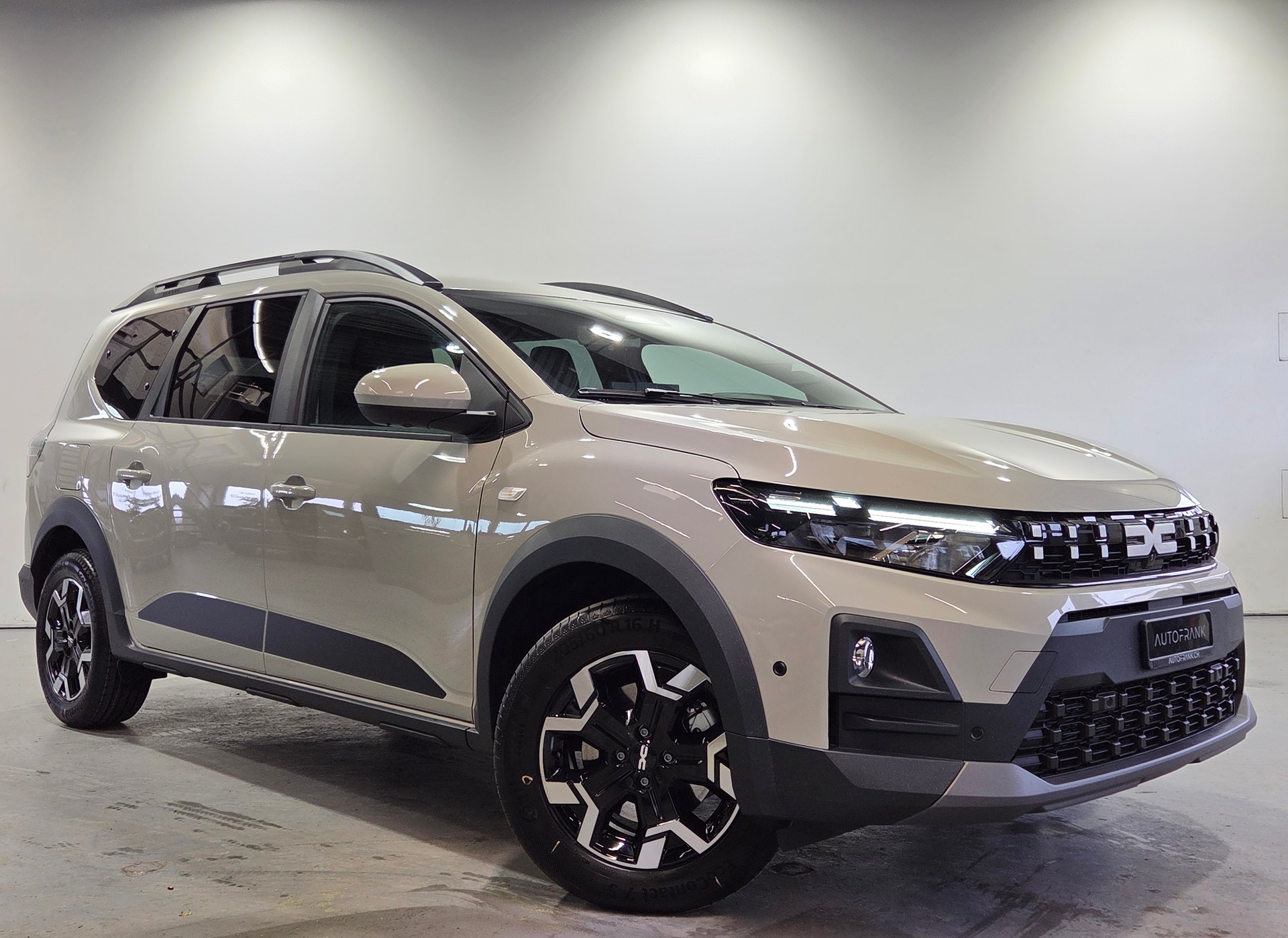 DACIA Jogger journey hybrid 155 7-Plätzer-image-9