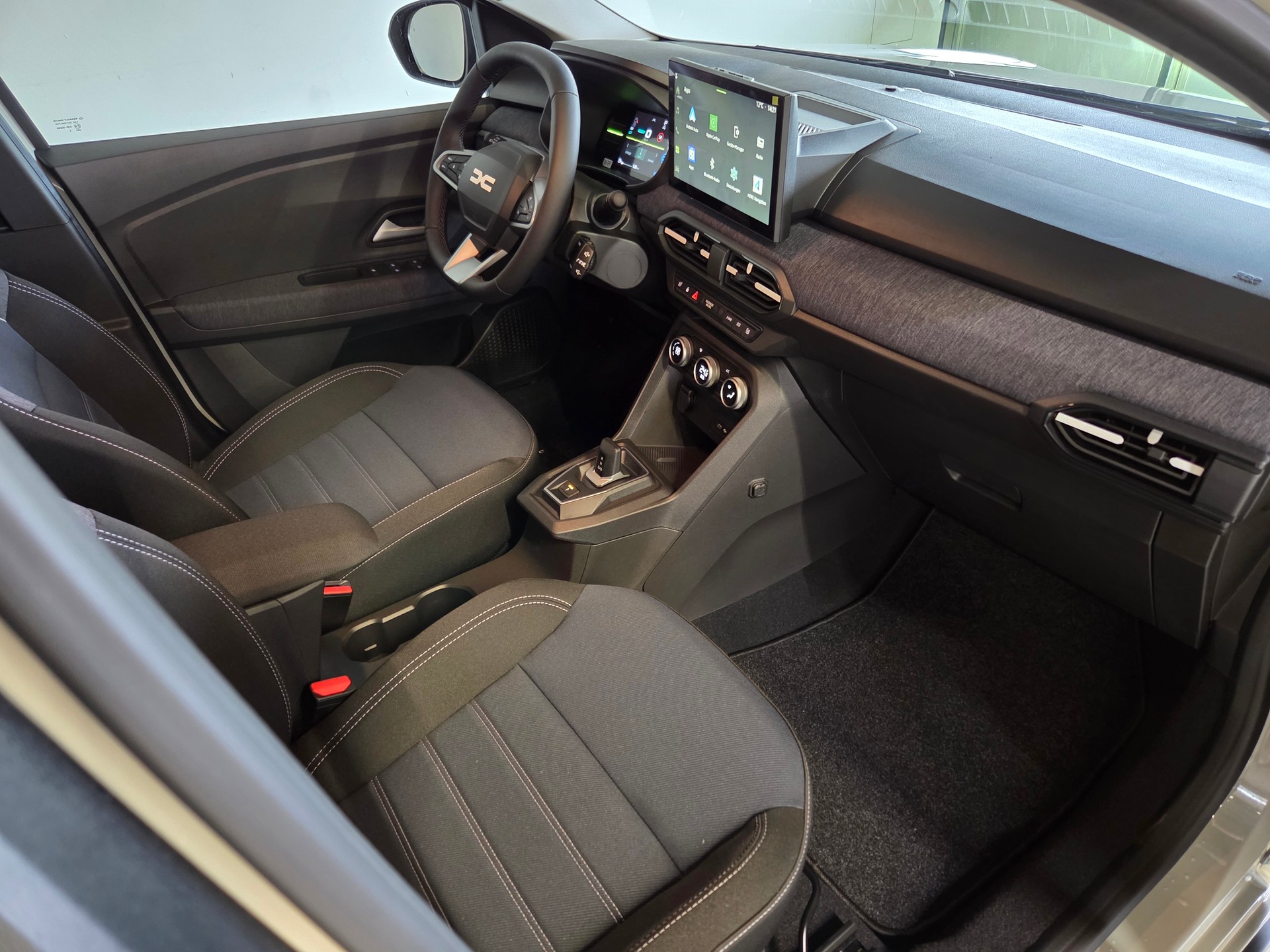 DACIA Jogger journey hybrid 155 7-Plätzer-image-8