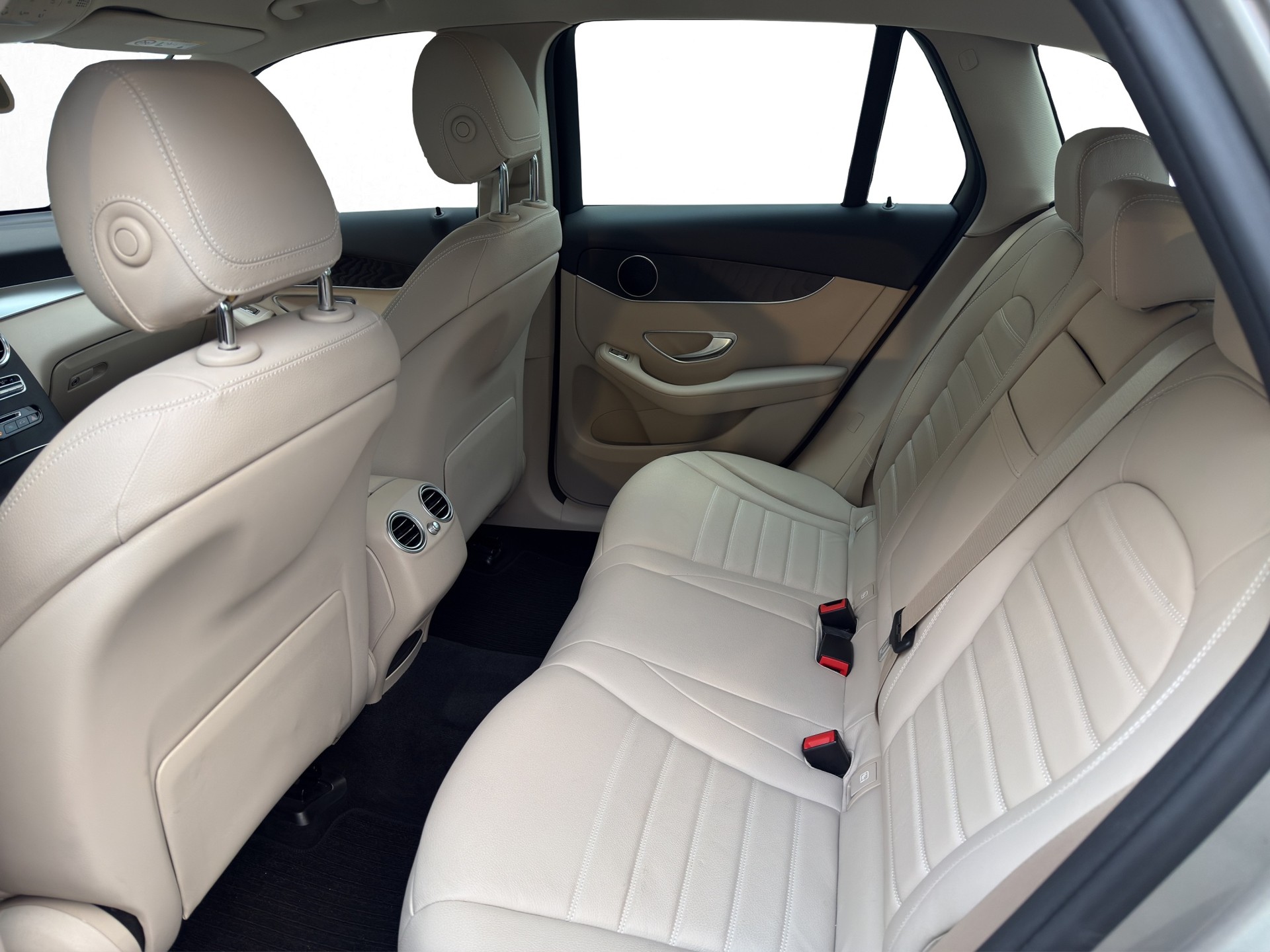 MERCEDES-BENZ GLC 250 d Exclusive 4Matic 9G-Tronic-image-11