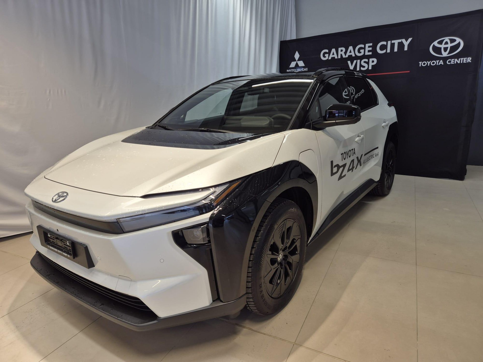 TOYOTA bZ4X Premium AWD