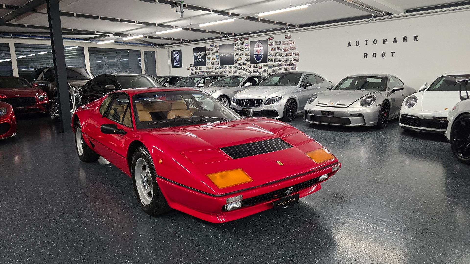 FERRARI 512 BBi-showroom-element-1