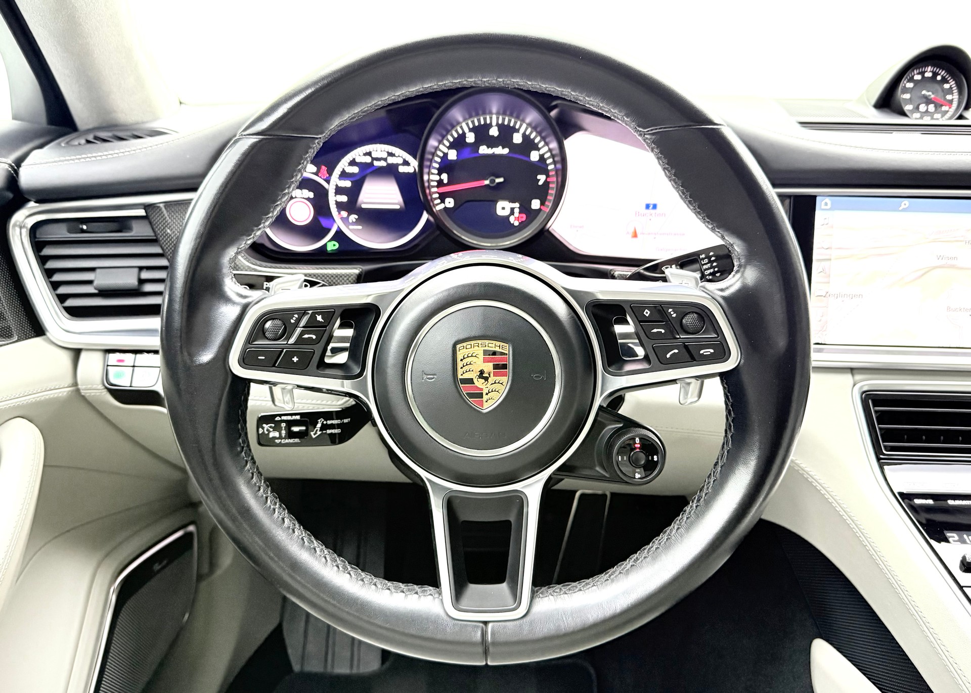 PORSCHE Panamera Turbo PDK-image-8