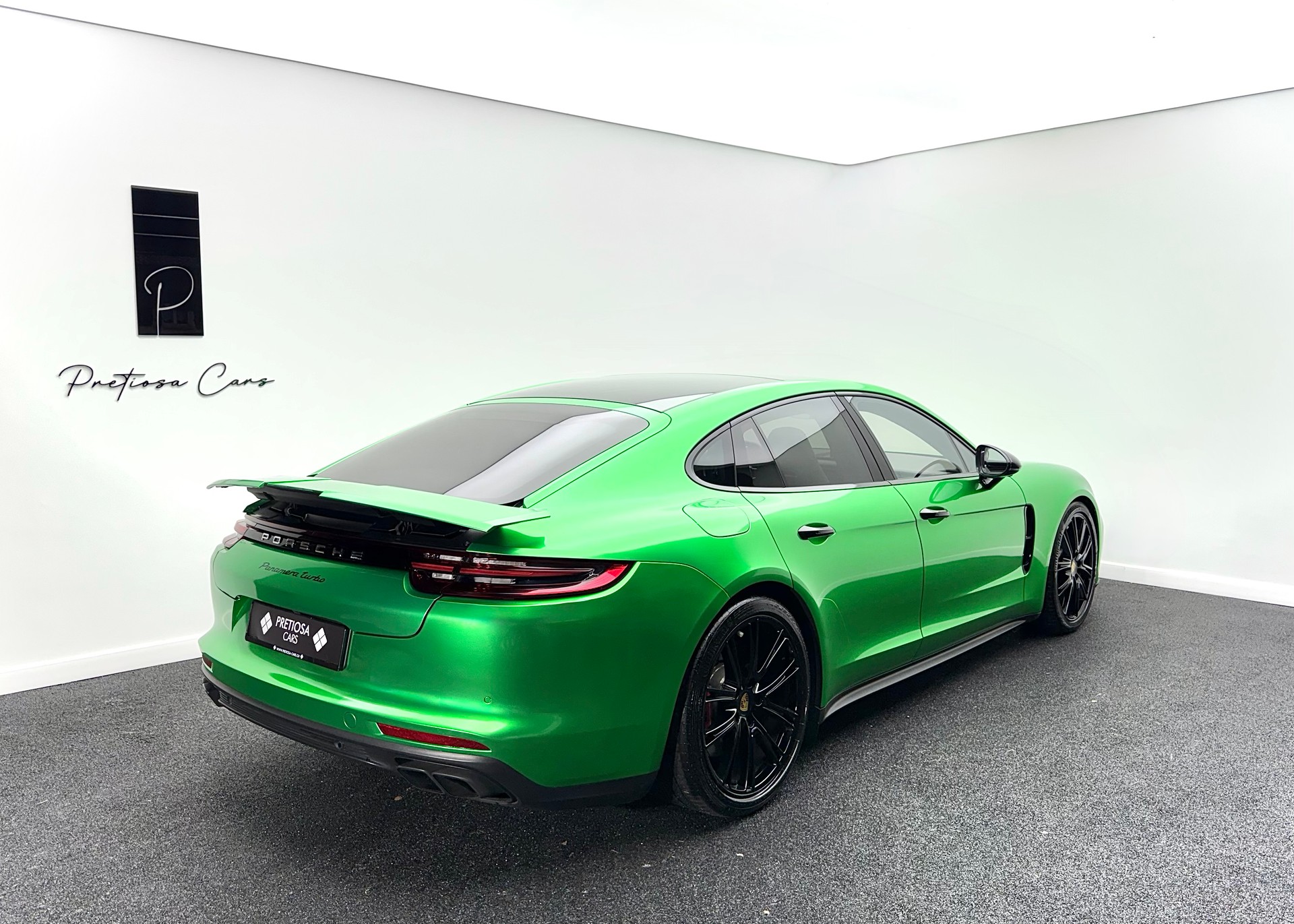 PORSCHE Panamera Turbo PDK-image-4
