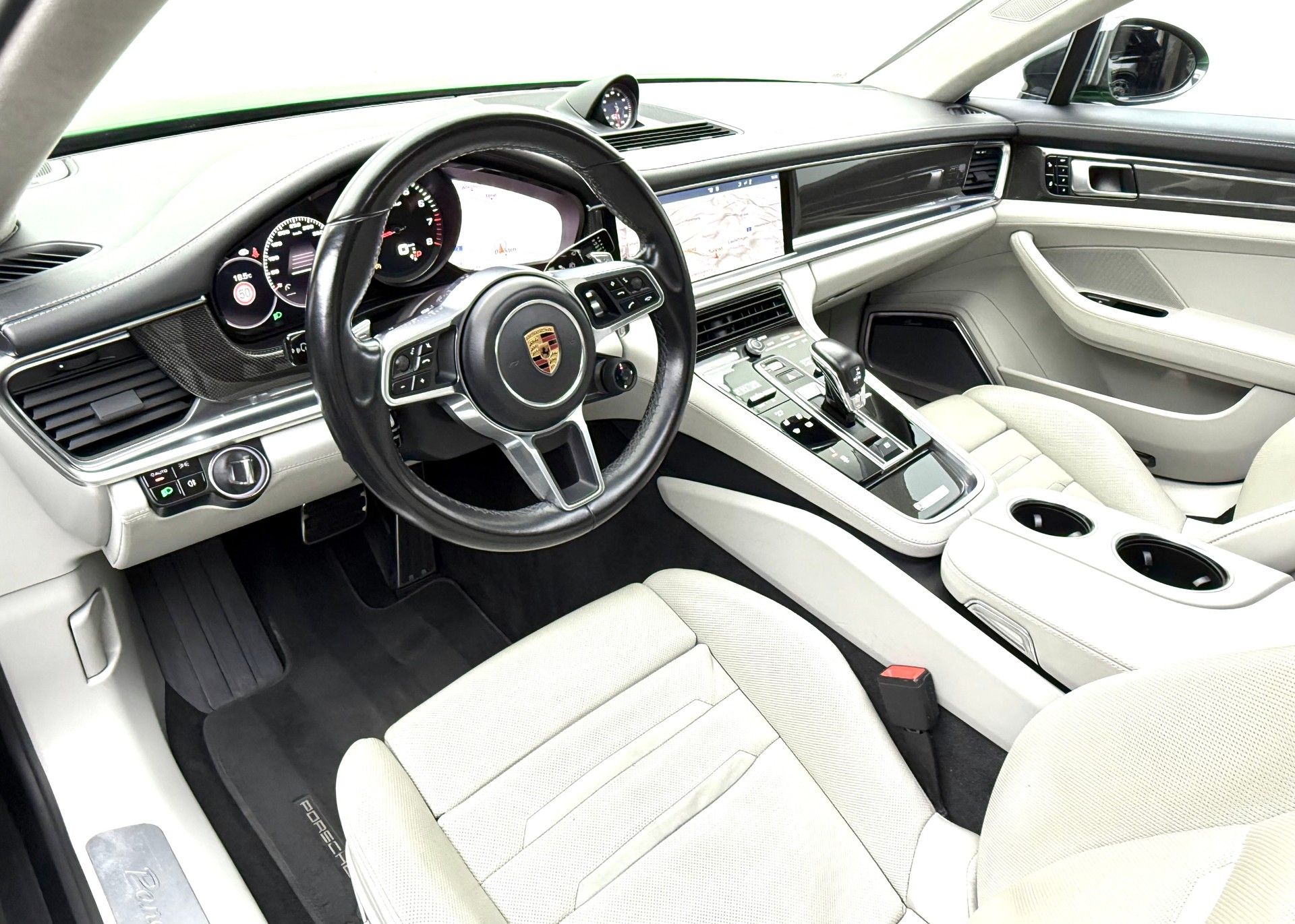 PORSCHE Panamera Turbo PDK-image-6