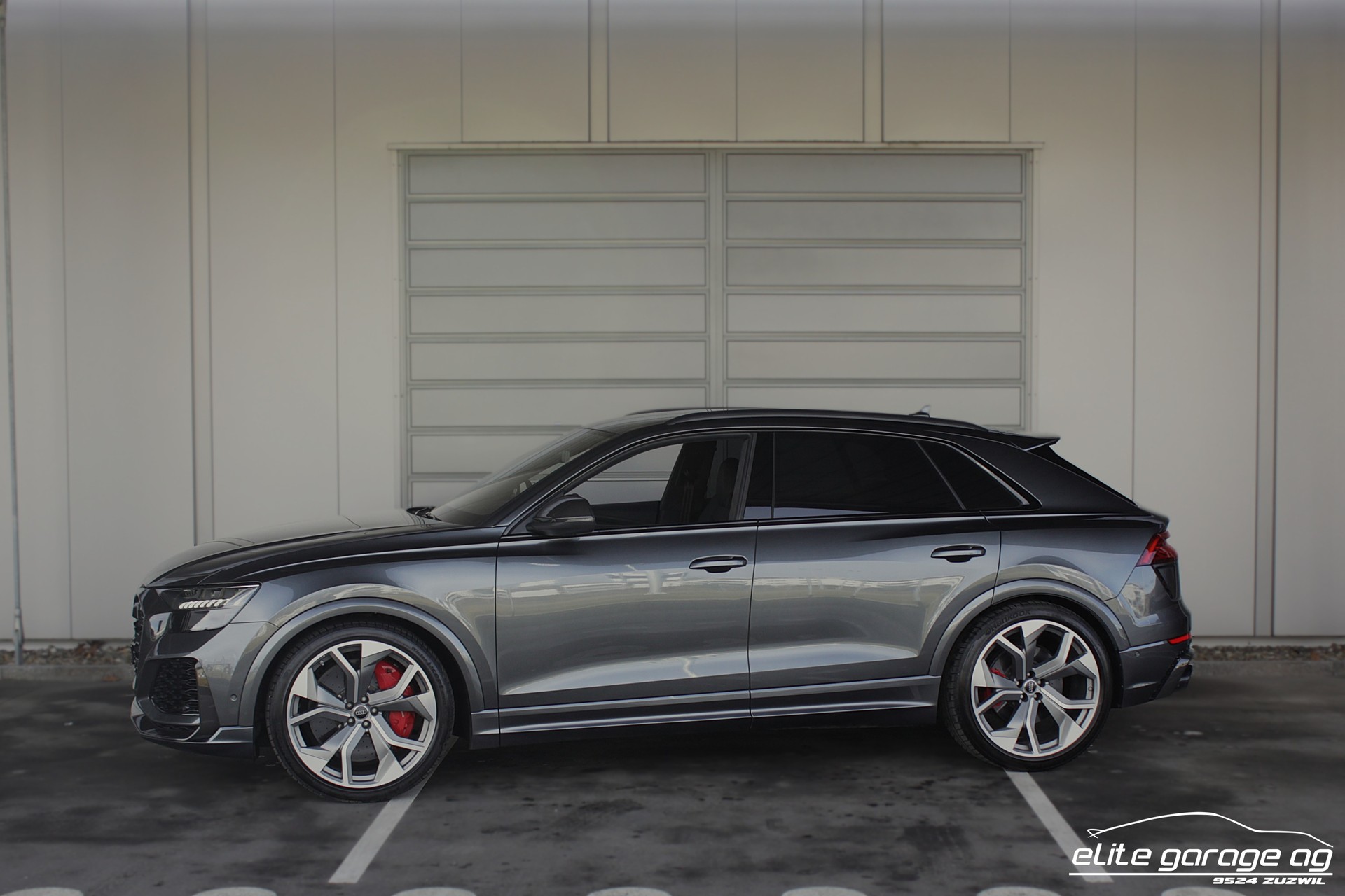 AUDI RSQ8 quattro tiptronic RS-Dynamik