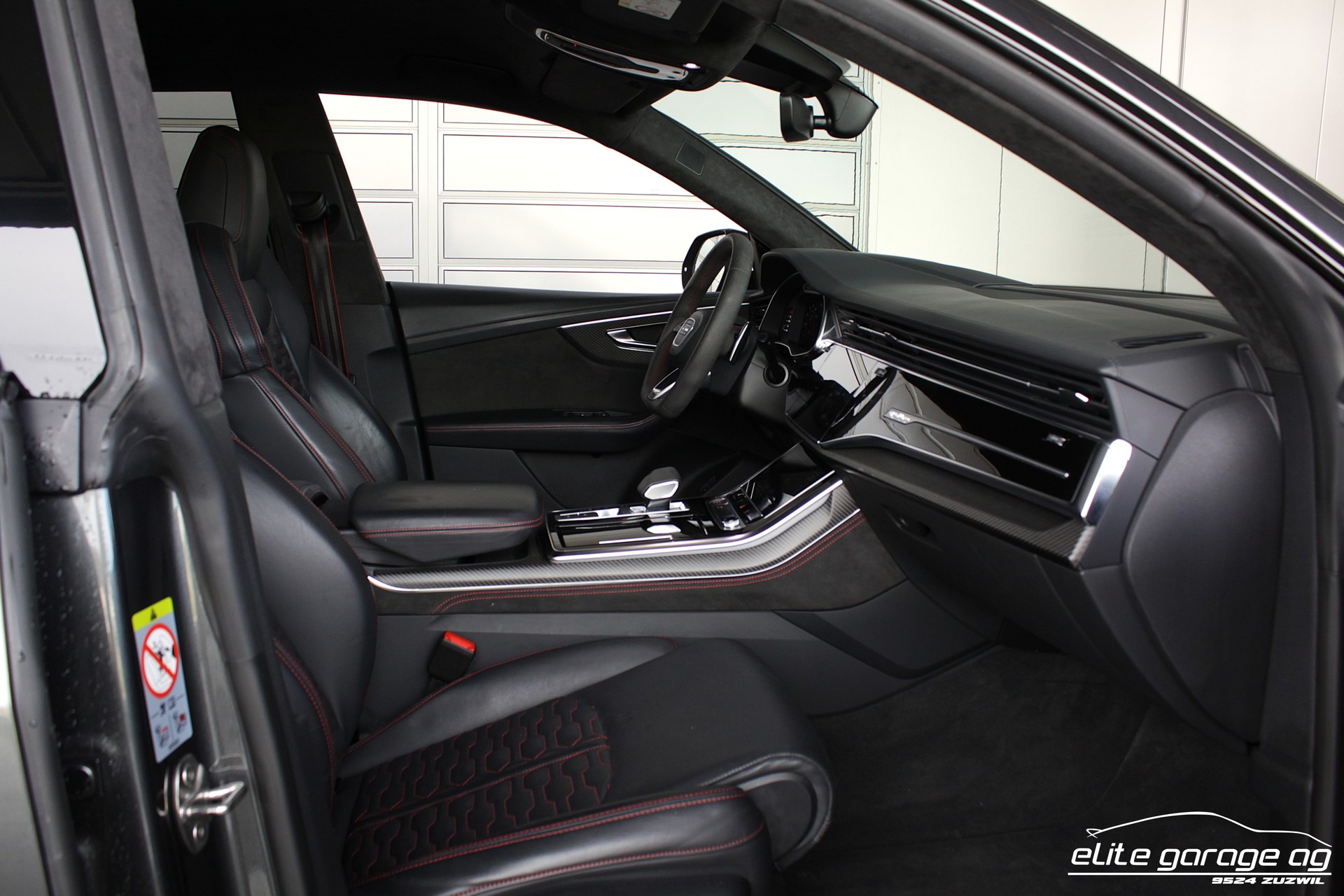 AUDI RSQ8 quattro tiptronic RS-Dynamik-image-15