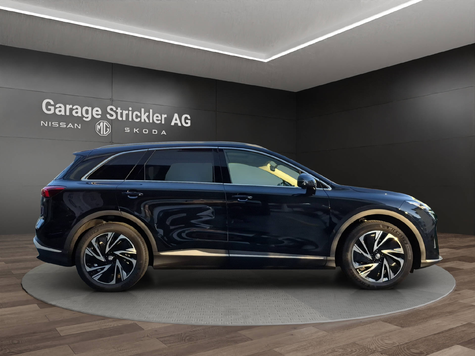 MG S6 EV 77 kWh Luxury 4WD-image-5
