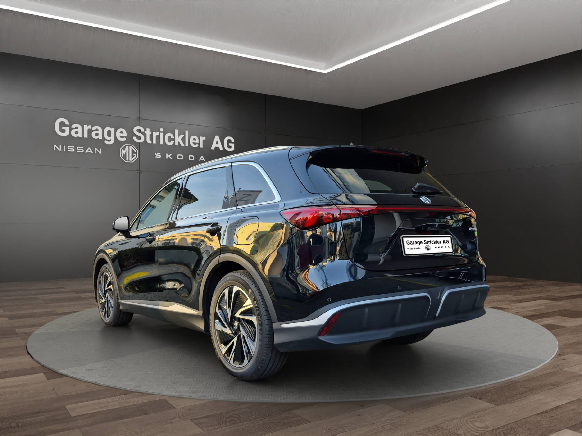 MG S6 EV 77 kWh Luxury 4WD-showroom-element-2