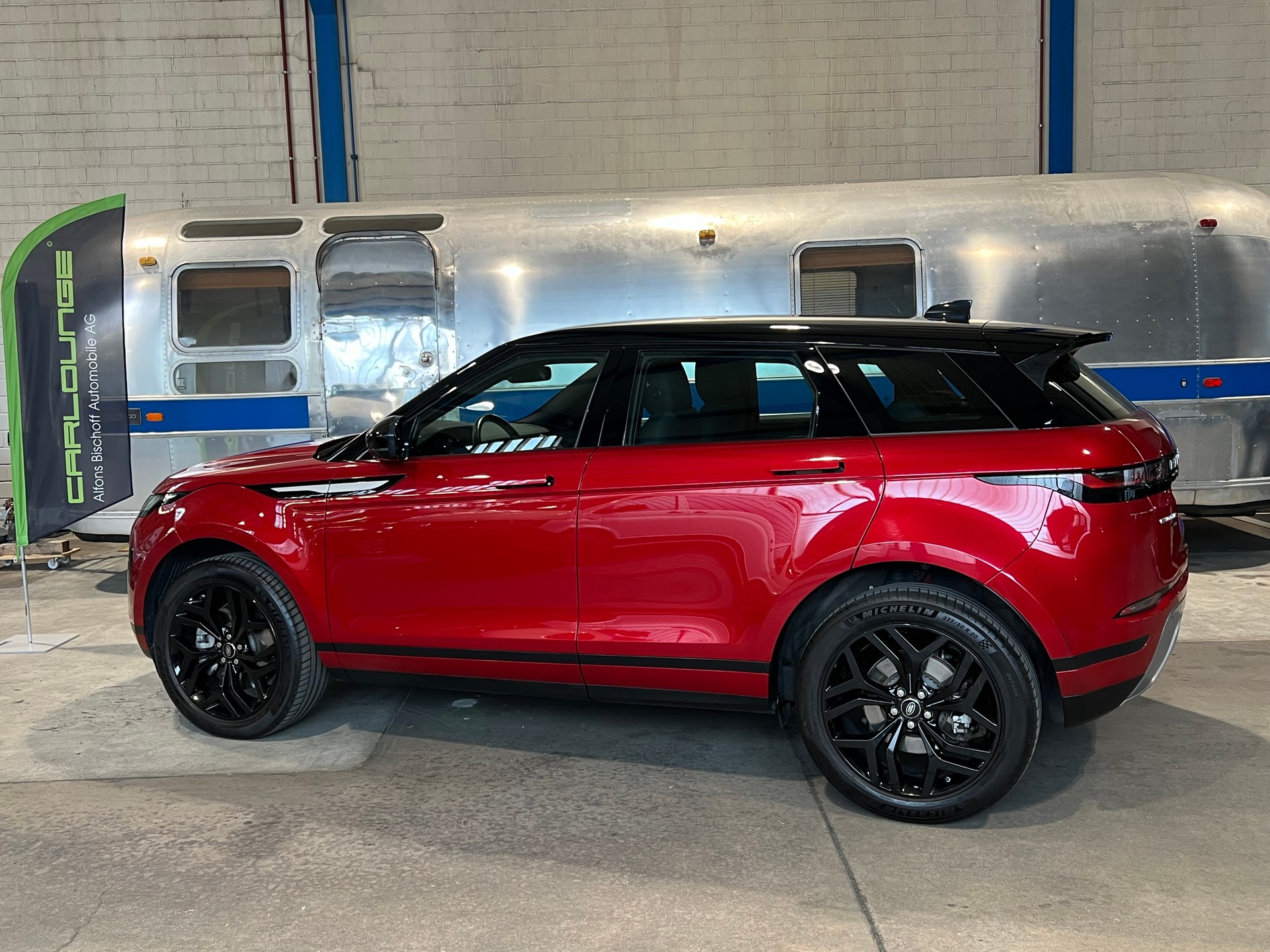 LAND ROVER Range Rover Evoque P 300 AT9-showroom-element-1