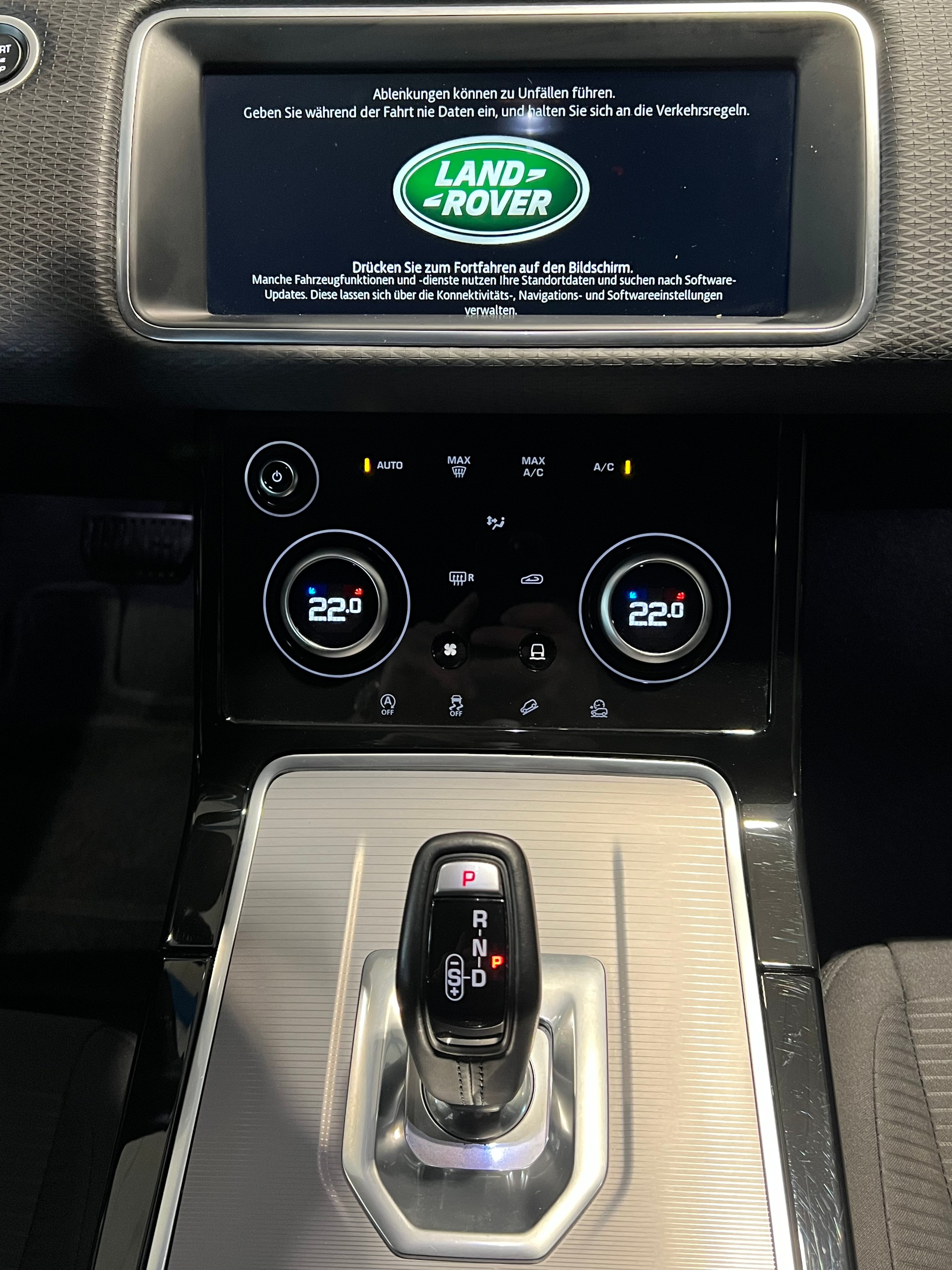 LAND ROVER Range Rover Evoque P 300 AT9-showroom-element-3