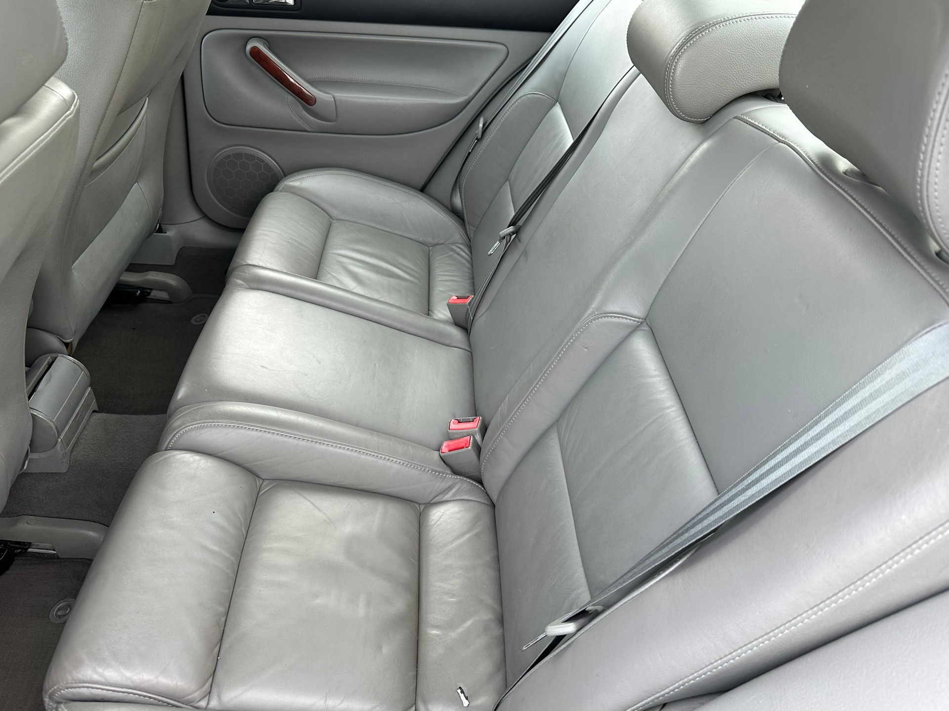 VW Bora 2.3 Highline-image-12
