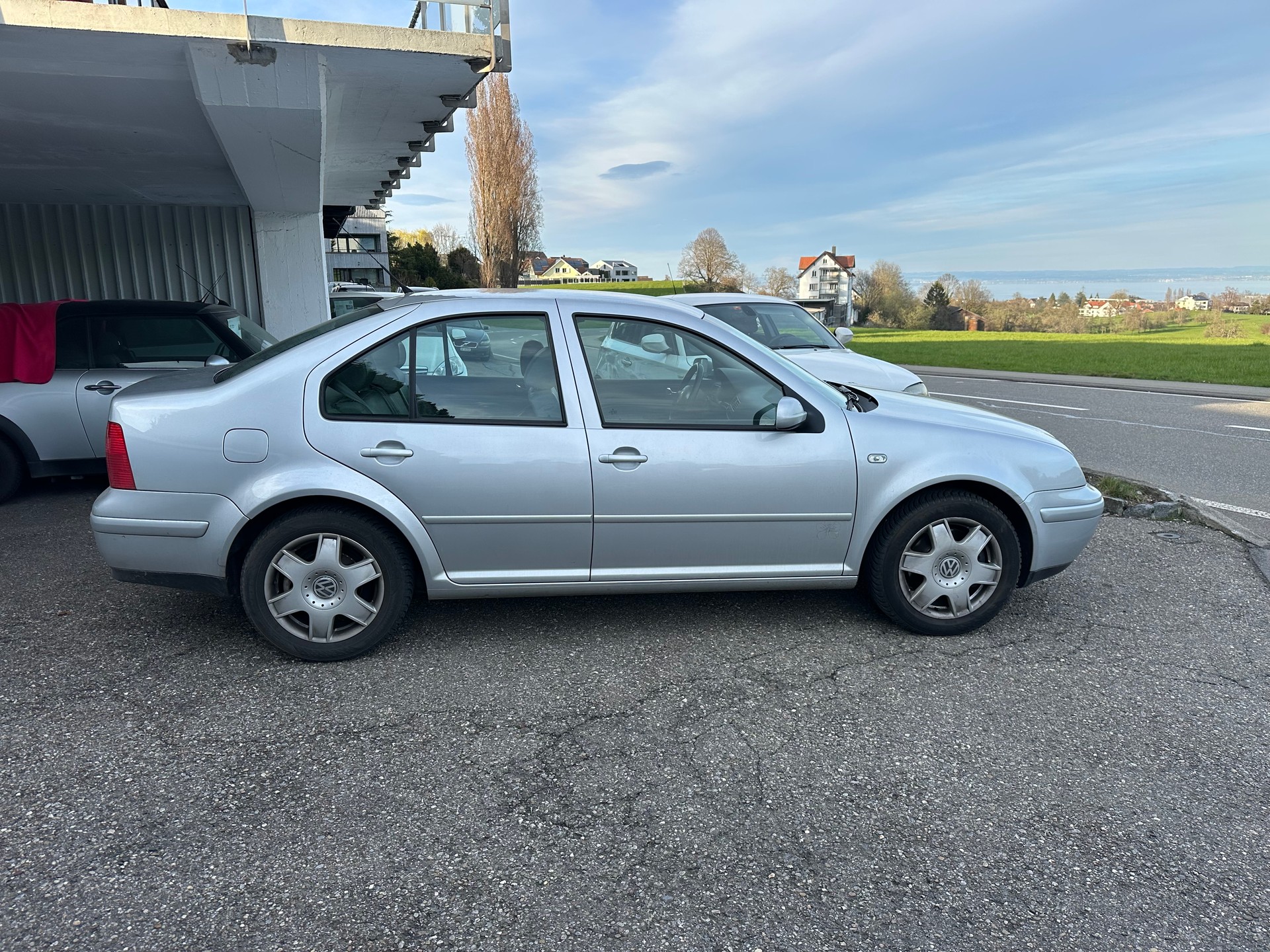 VW Bora 2.3 Highline-image-7