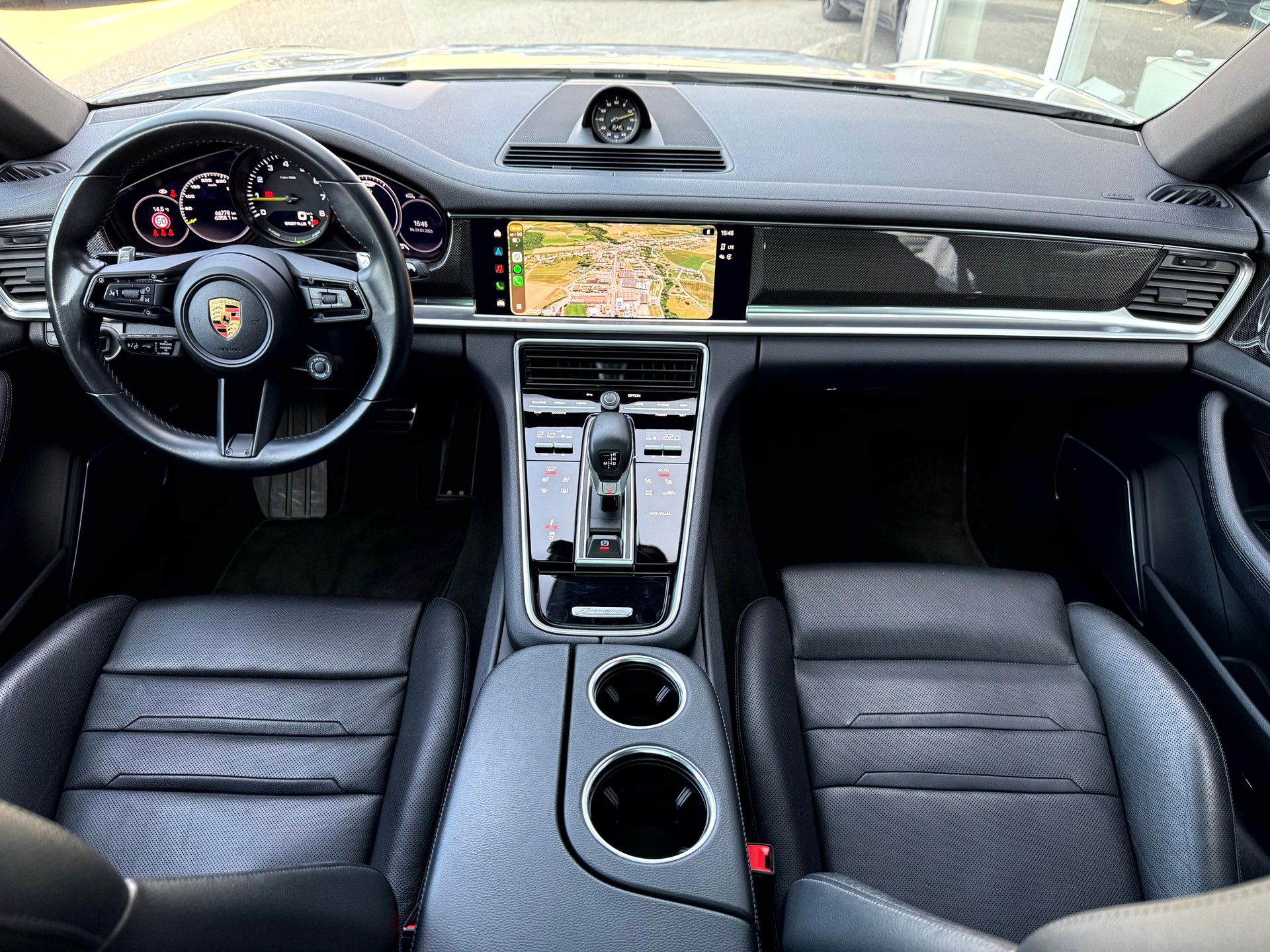 PORSCHE Panamera 4 E-Hybrid Sport Turismo pack black Platinum Edition PDK-image-8