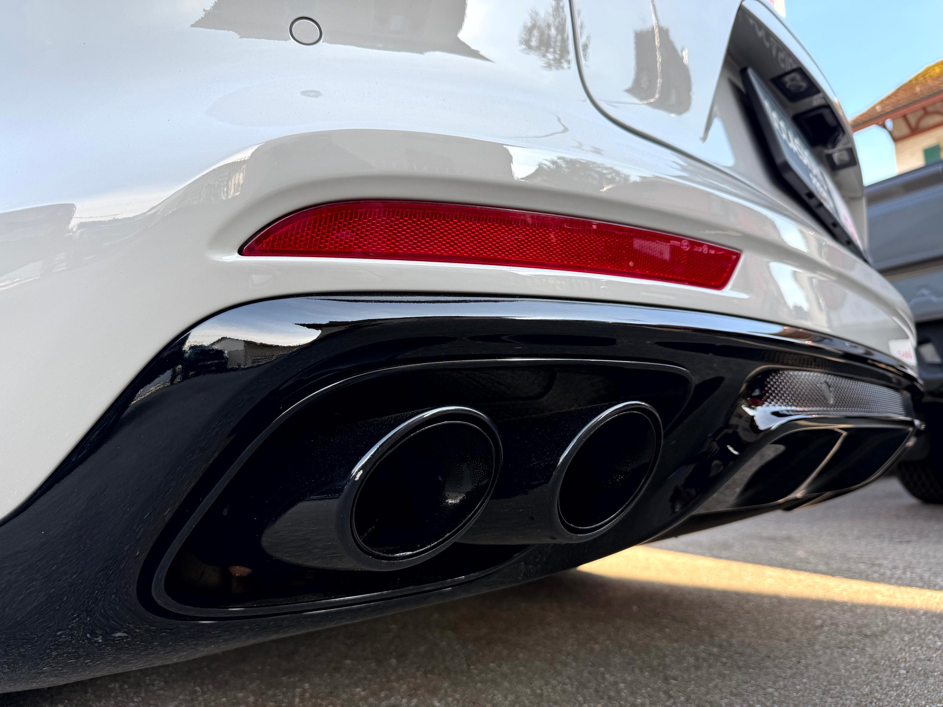 PORSCHE Panamera 4 E-Hybrid Sport Turismo pack black Platinum Edition PDK-image-28