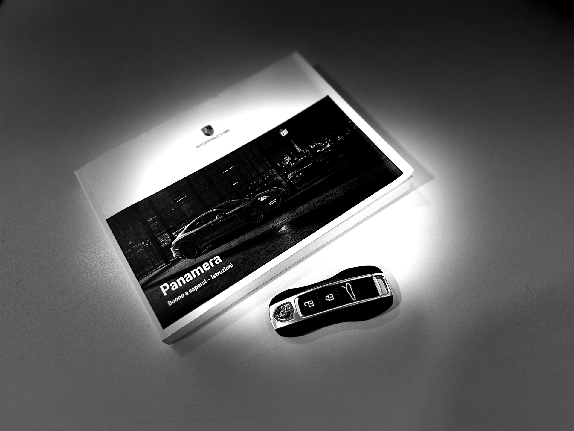 PORSCHE Panamera 4 E-Hybrid Sport Turismo pack black Platinum Edition PDK-image-30