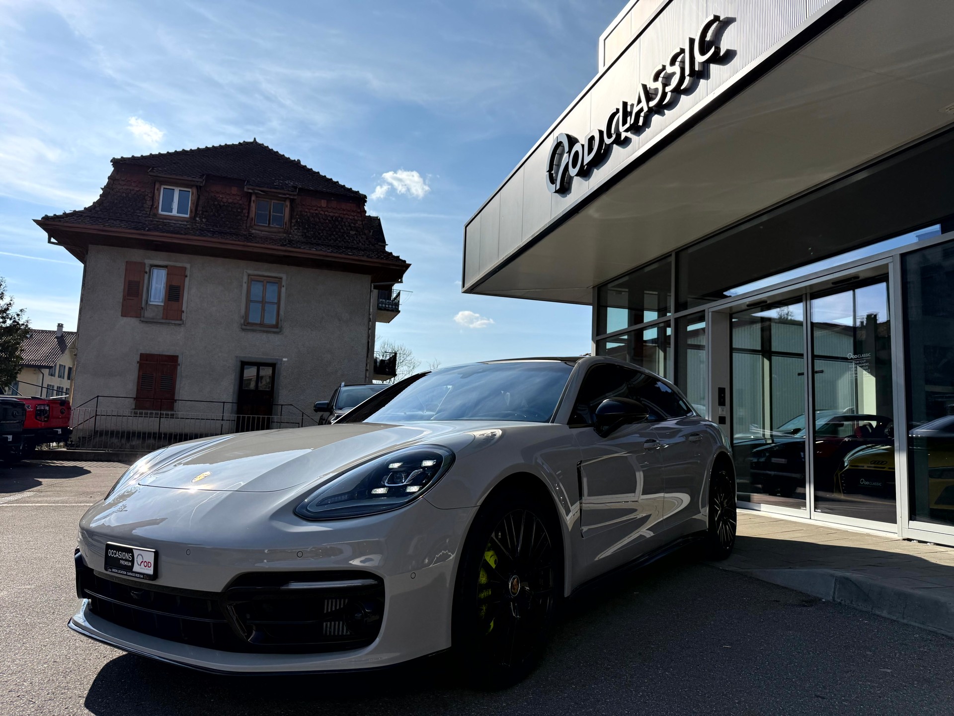 PORSCHE Panamera 4 E-Hybrid Sport Turismo pack black Platinum Edition PDK