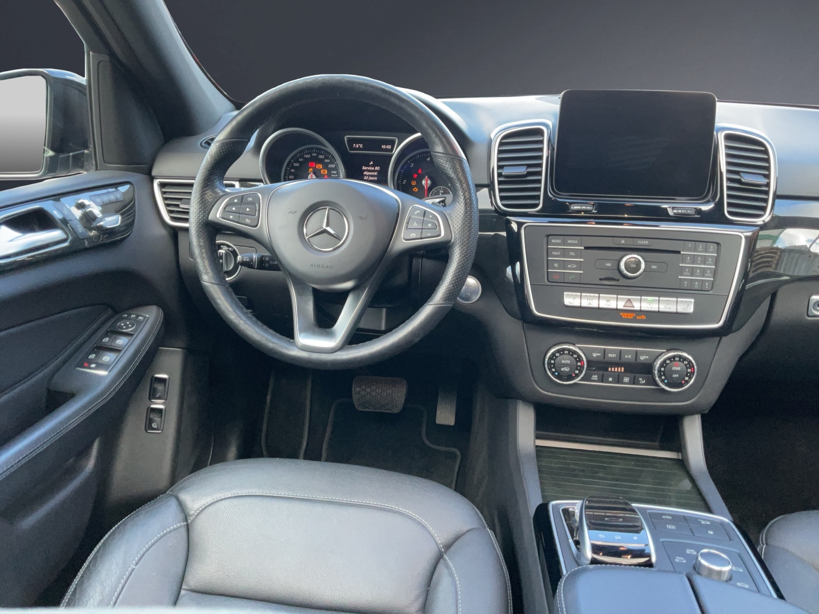 MERCEDES-BENZ GLE 250 d Executive 4M-image-11