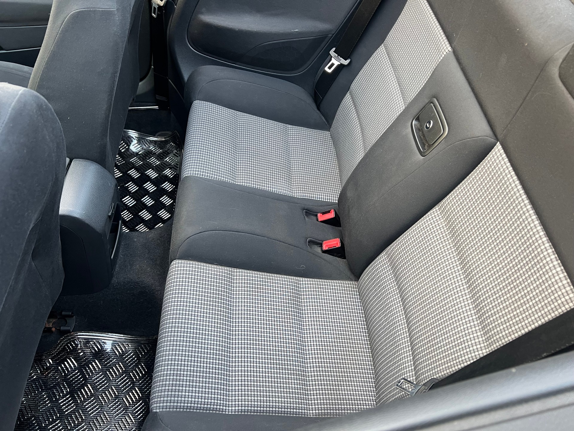 VW Eos 1.6 FSI-image-11