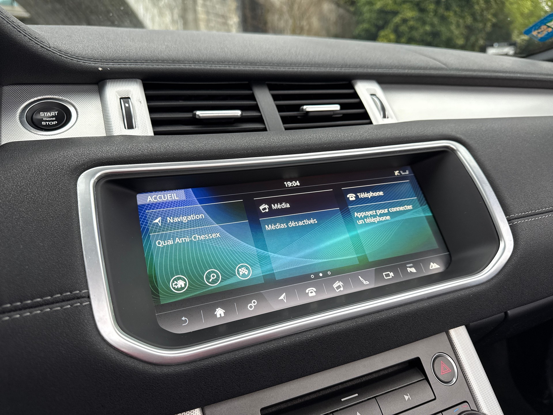 LAND ROVER Range Rover Evoque Convert. 2.0Si4 HSE Dynamic AT9-image-14