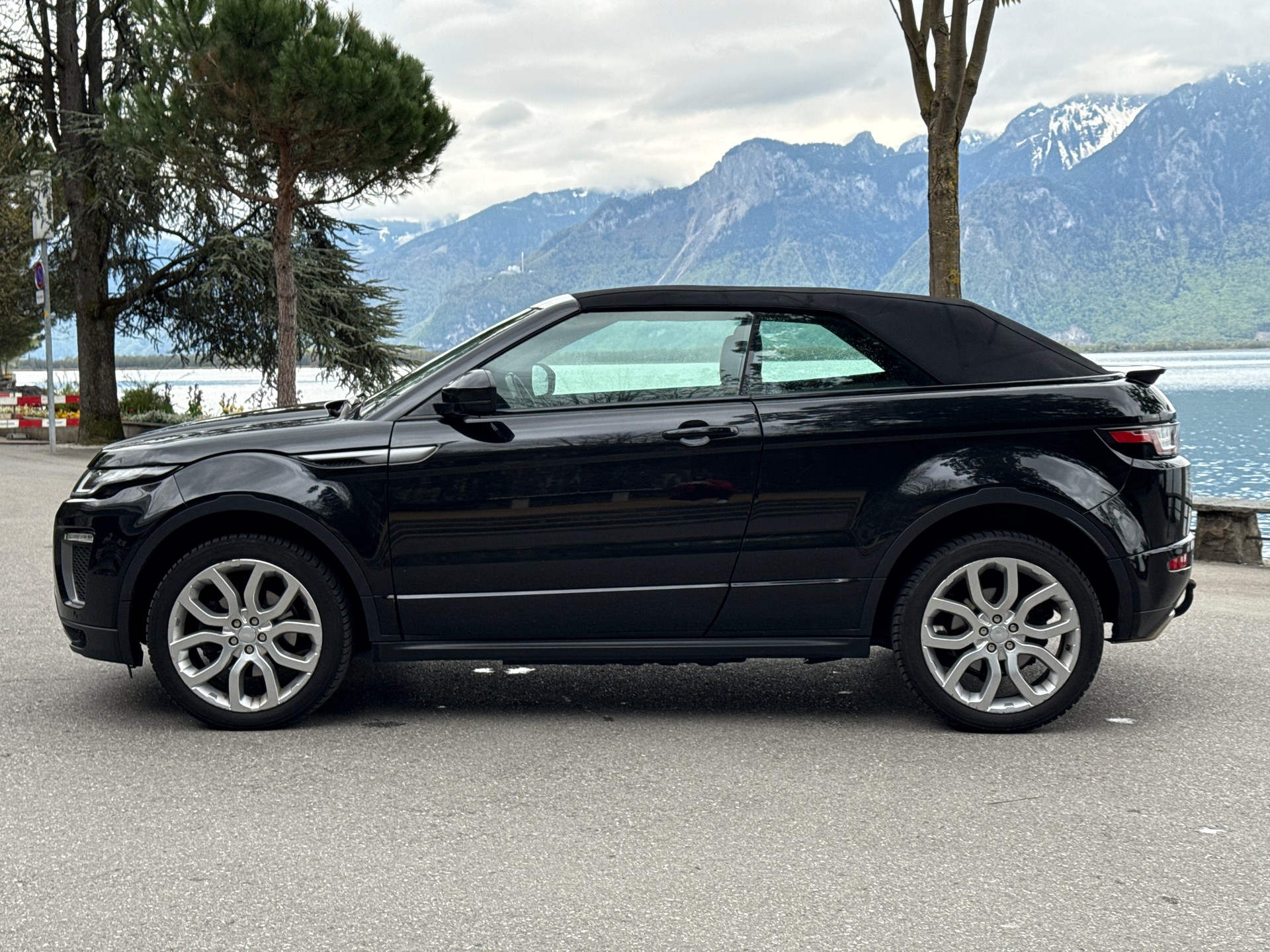 LAND ROVER Range Rover Evoque Convert. 2.0Si4 HSE Dynamic AT9-showroom-element-2