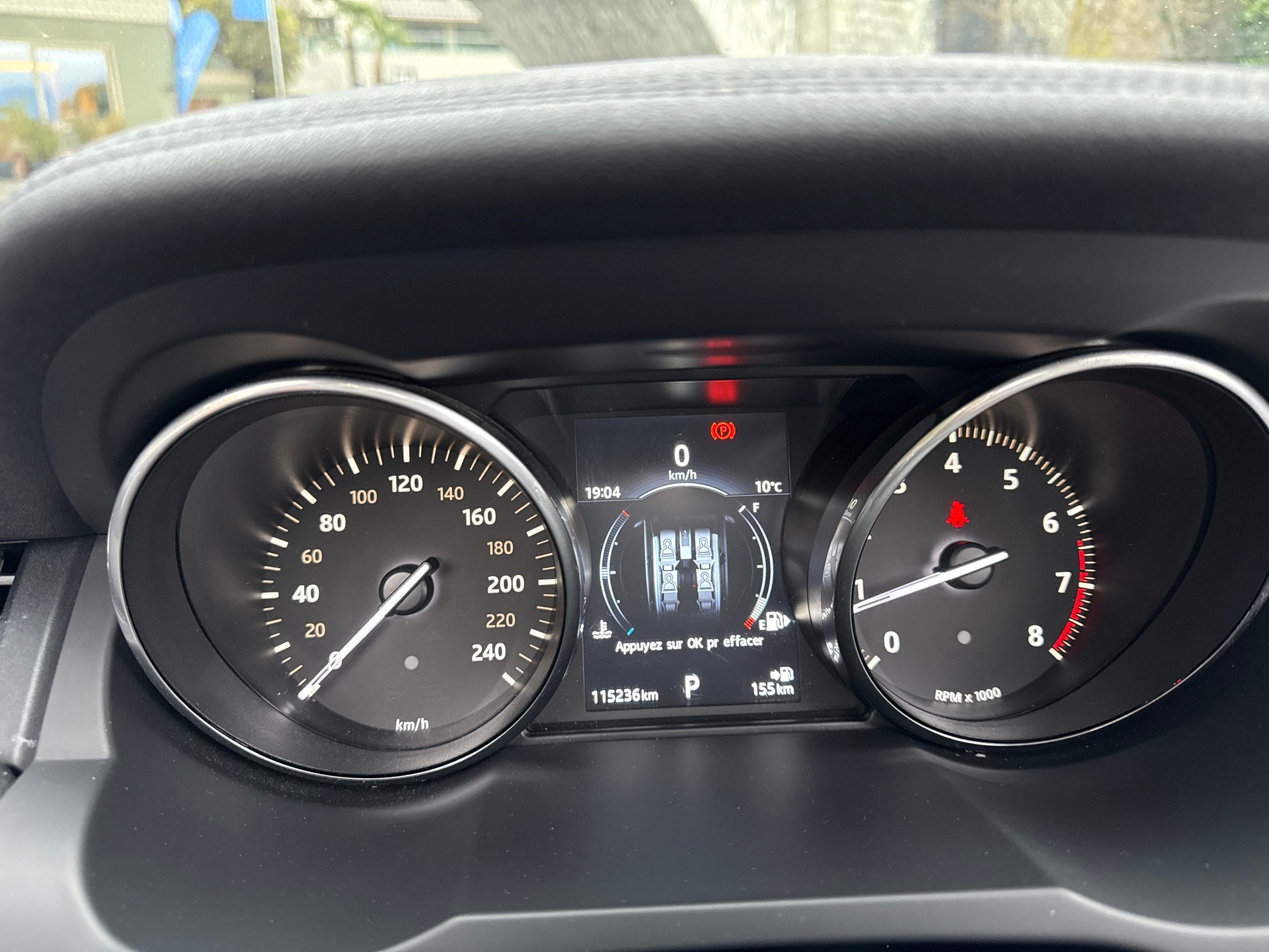 LAND ROVER Range Rover Evoque Convert. 2.0Si4 HSE Dynamic AT9-image-17