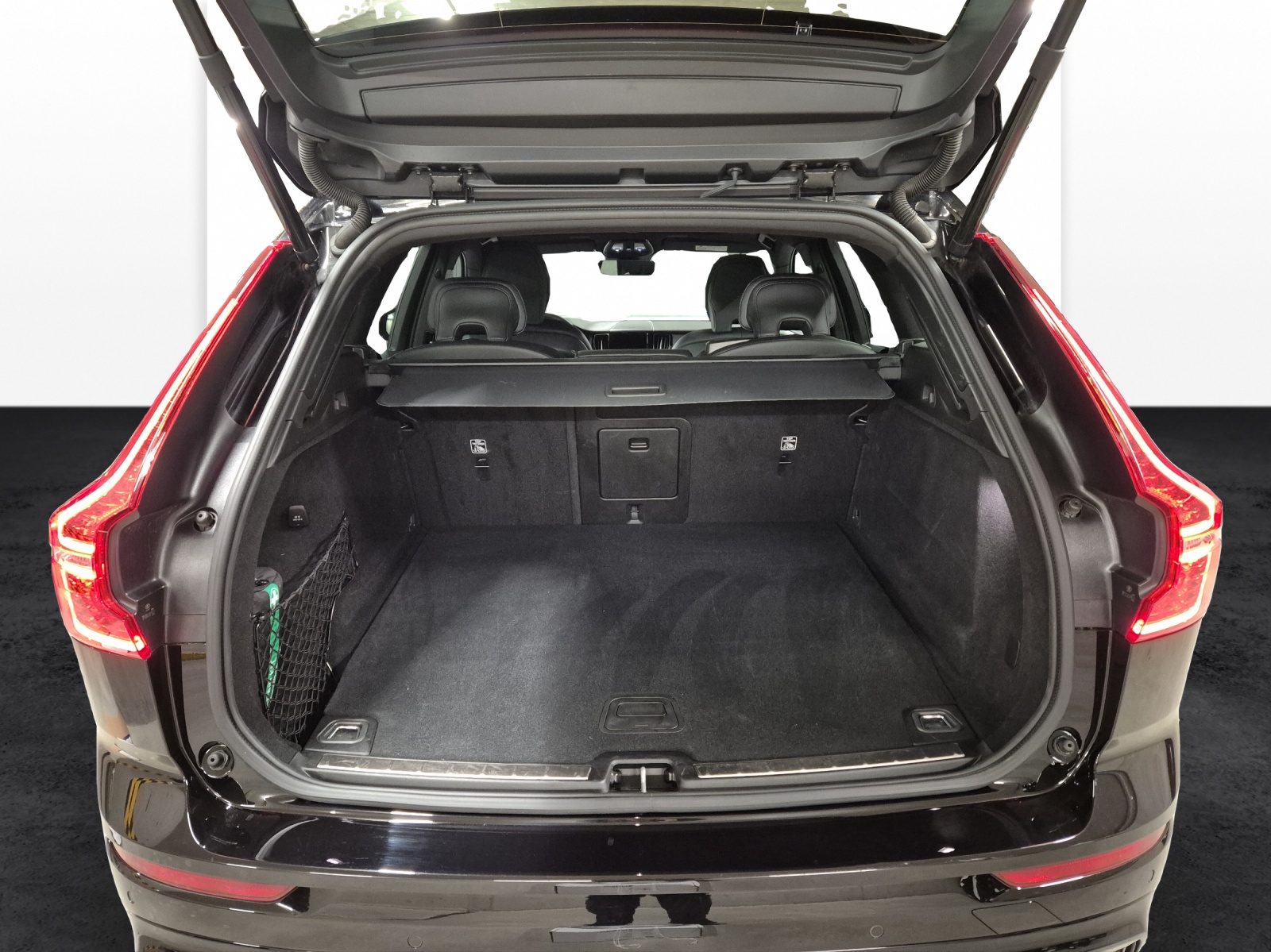 VOLVO XC60 2.0 T8 TE Plus Dark eAWD-image-18