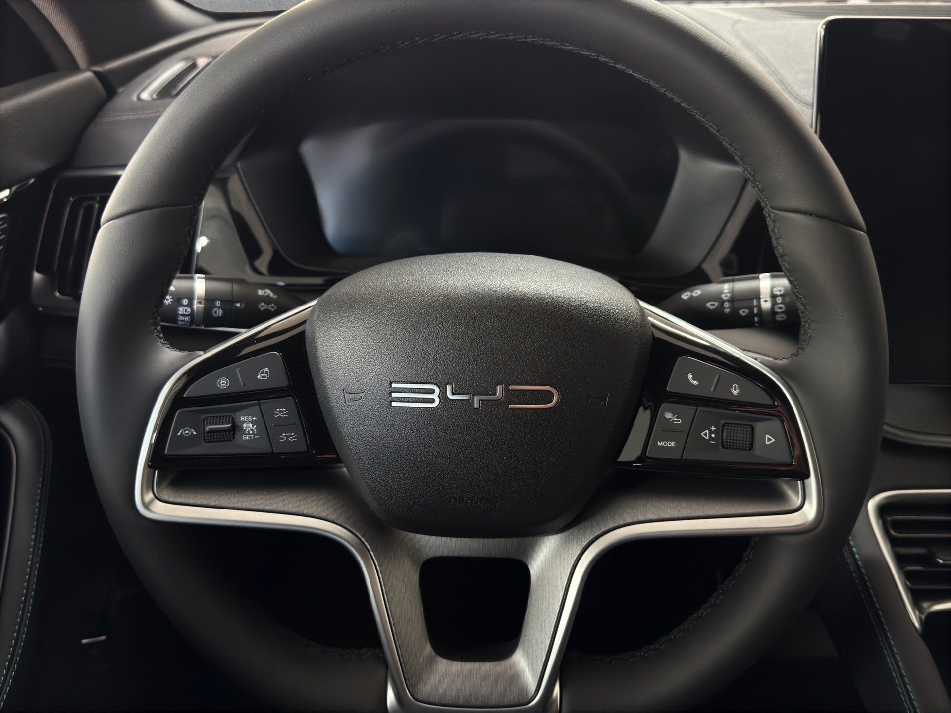 BYD Seal U DM-i Boost "Pano-Leder-360°Kamera"-image-13