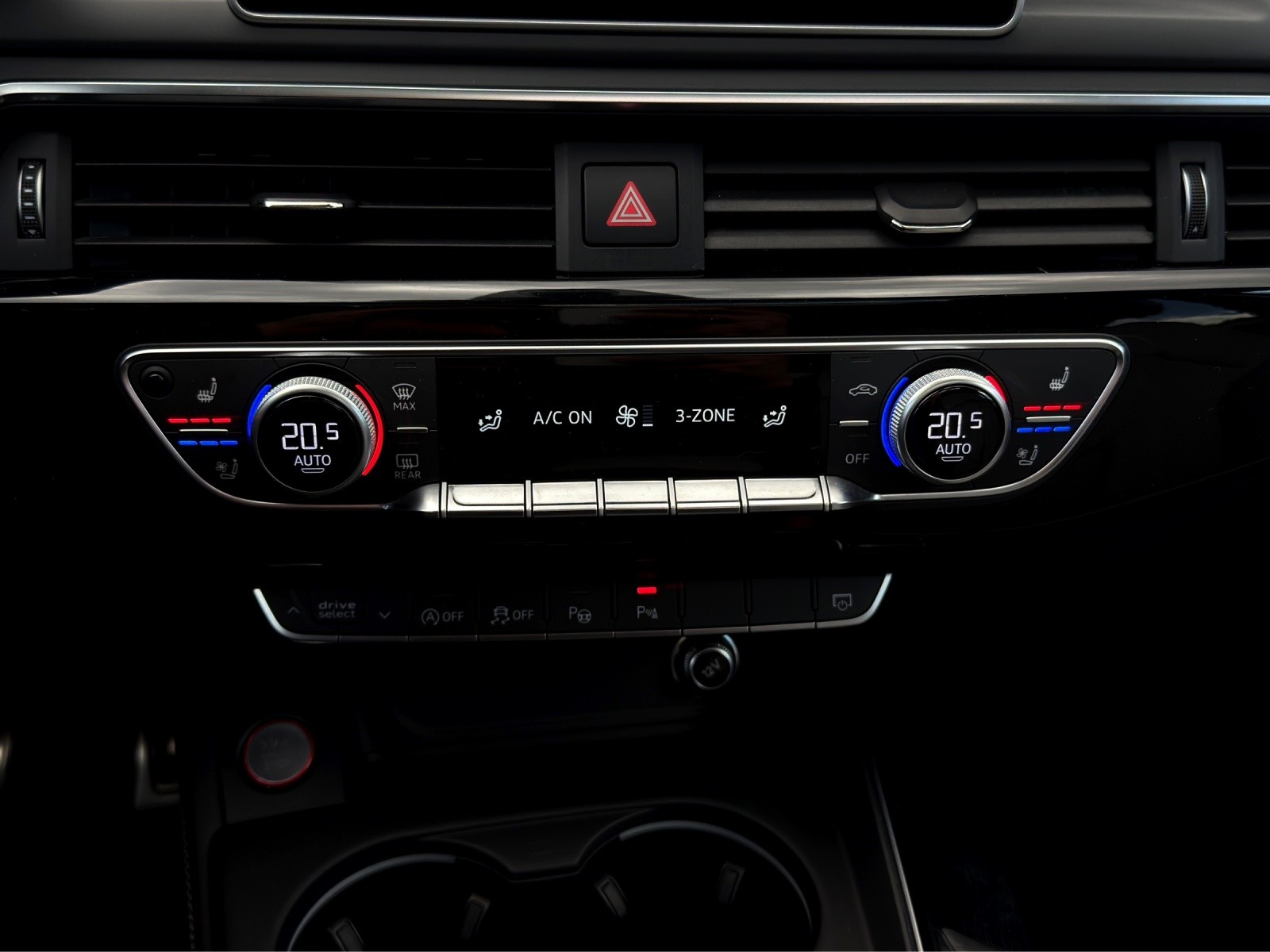 AUDI RS4 Avant 2.9 TFSI quattro tiptronic-image-18