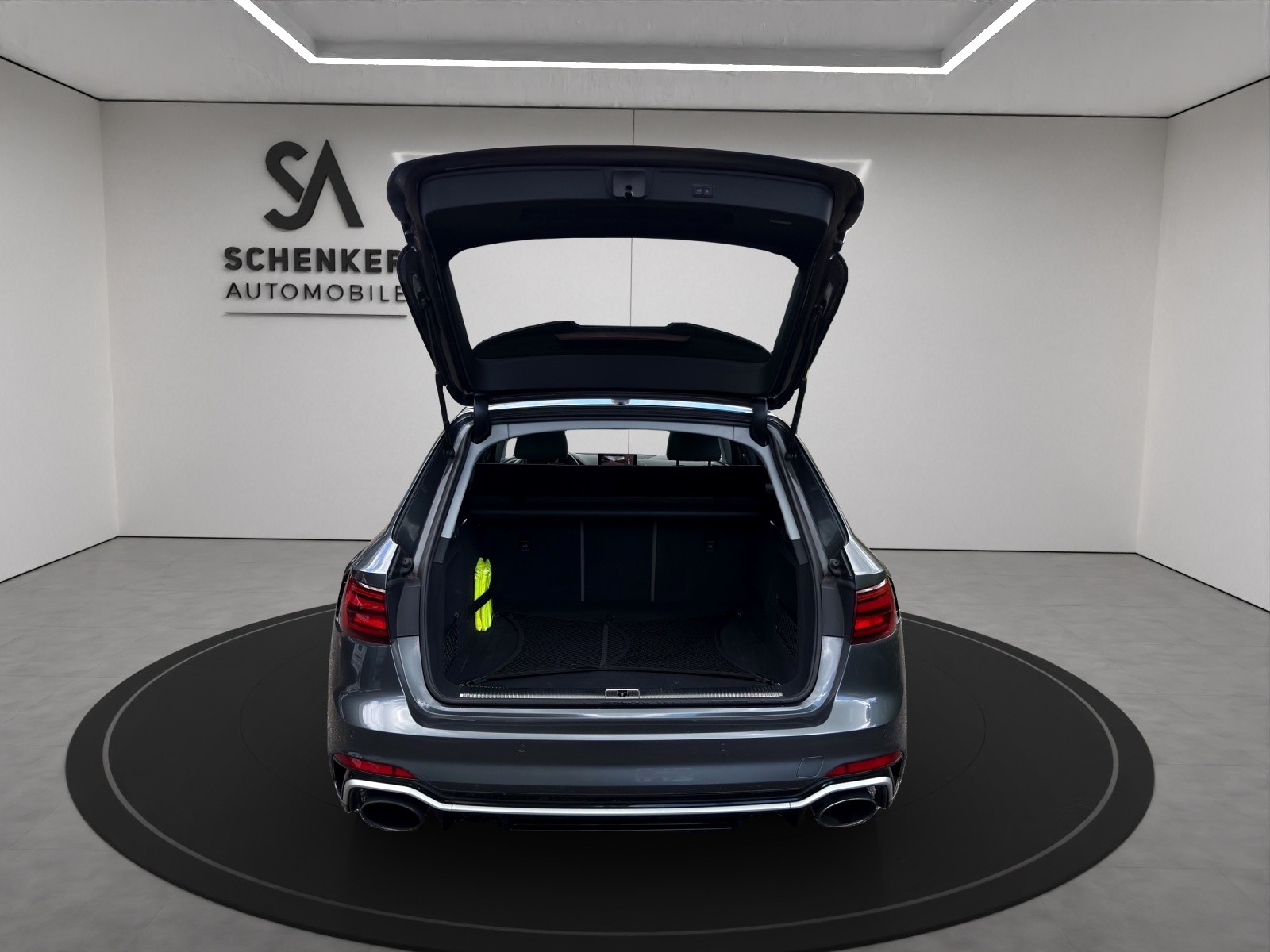 AUDI RS4 Avant 2.9 TFSI quattro tiptronic-image-21