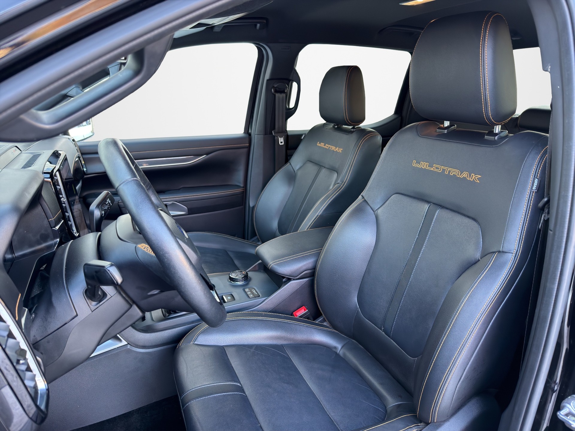 FORD Ranger Wildtrak 2.0 Eco Blue e-4WD Automat-image-6