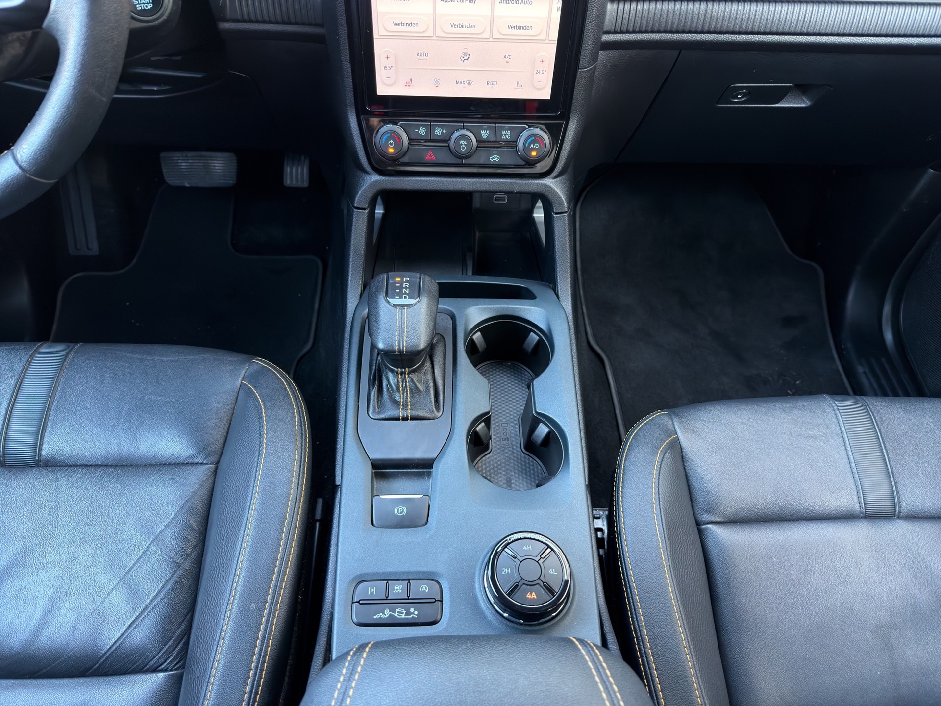 FORD Ranger Wildtrak 2.0 Eco Blue e-4WD Automat-image-10