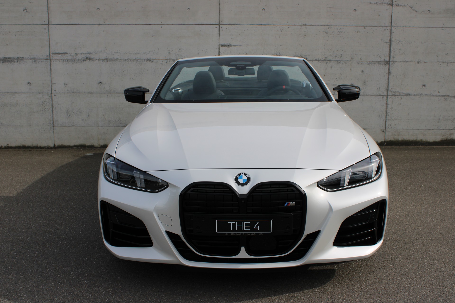BMW M440i xDrive 48V Cabrio-showroom-element-1
